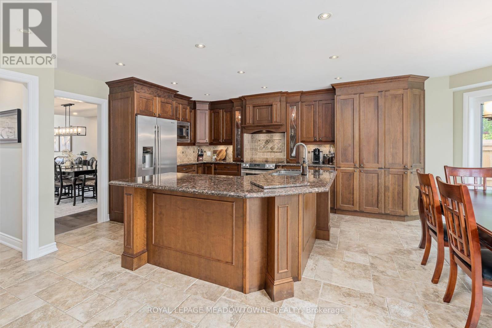 63 Craig Crescent, Halton Hills (Georgetown), Ontario  L7G 5L4 - Photo 8 - W13430774
