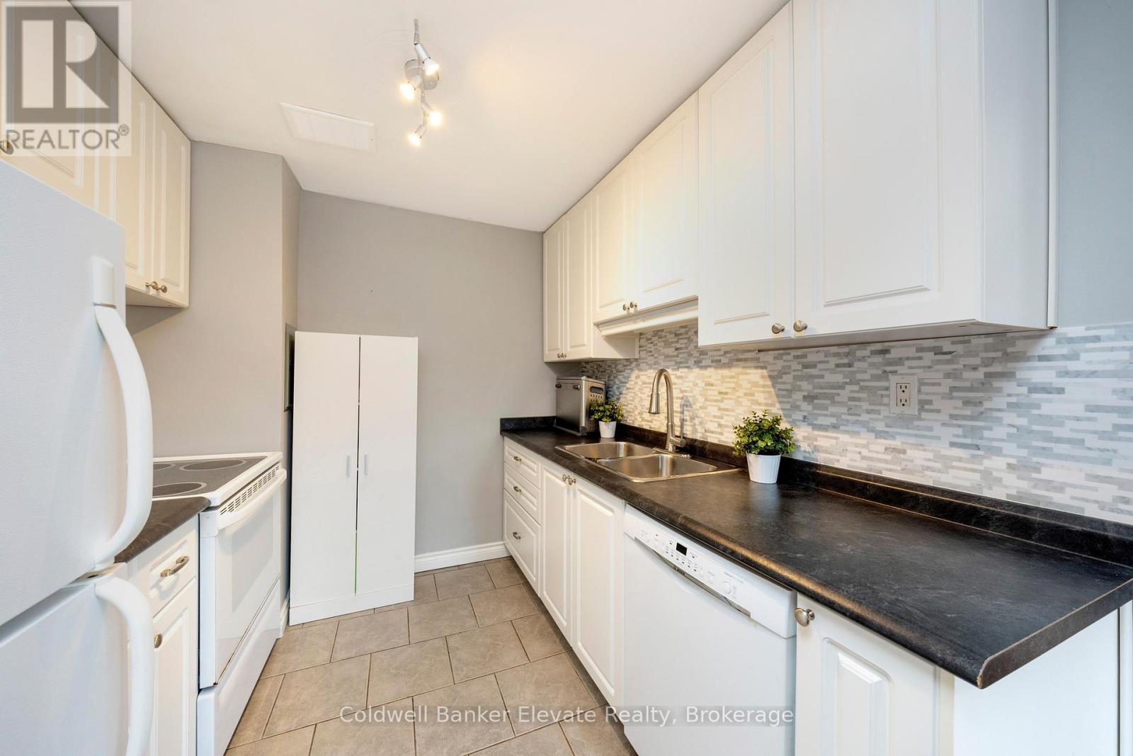 402 - 49 Park Avenue, Halton Hills (Georgetown), Ontario  L7G 3H9 - Photo 14 - W13432438