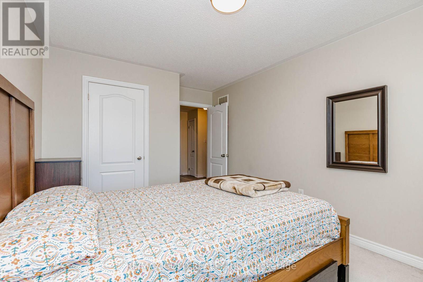 65 Niagara Trail, Halton Hills (Georgetown), Ontario  L7G 0A7 - Photo 16 - W13432736