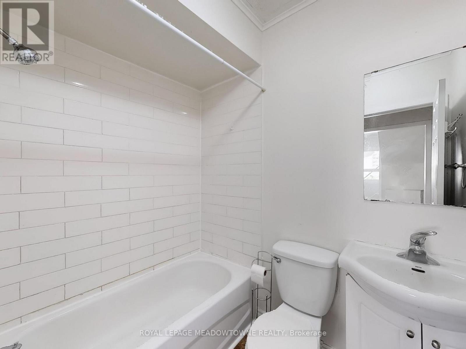 1 - 12 Wesleyan Street, Halton Hills (Georgetown), Ontario  L7G 2E1 - Photo 8 - W13434988