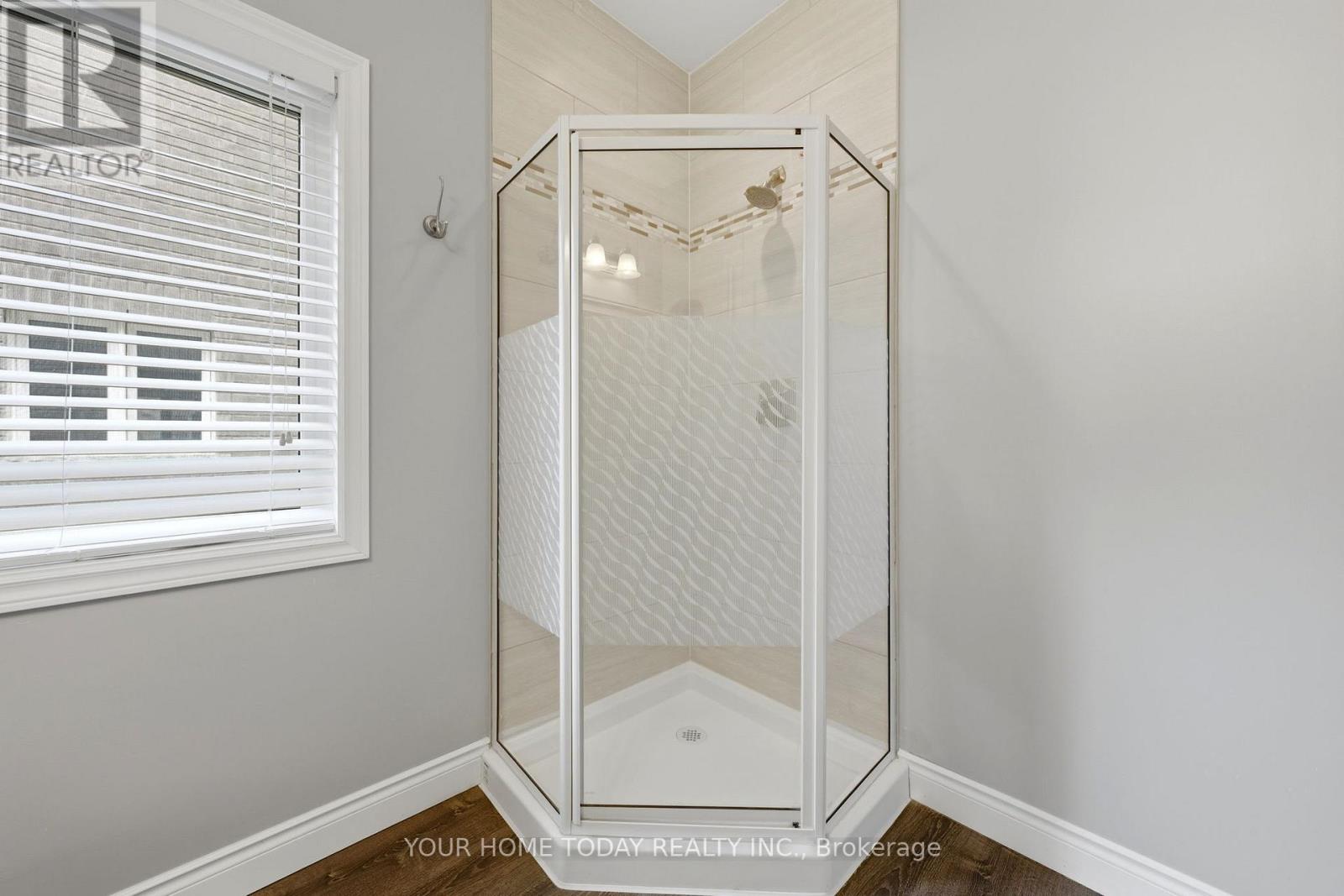 8 Trinity Court, Halton Hills (Ac Acton), Ontario  L7J 0A2 - Photo 42 - W13436728