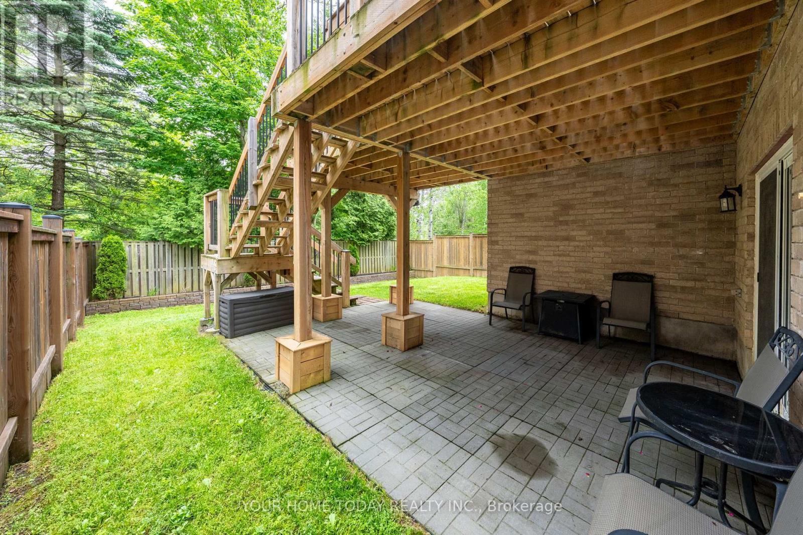 8 Trinity Court, Halton Hills (Ac Acton), Ontario  L7J 0A2 - Photo 45 - W13436728