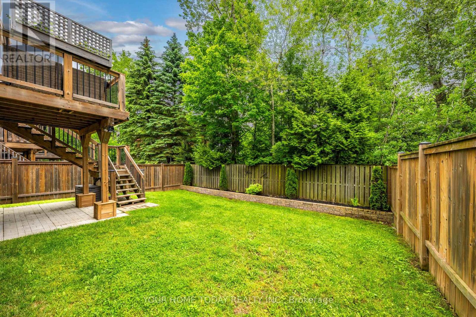 8 Trinity Court, Halton Hills (Ac Acton), Ontario  L7J 0A2 - Photo 46 - W13436728