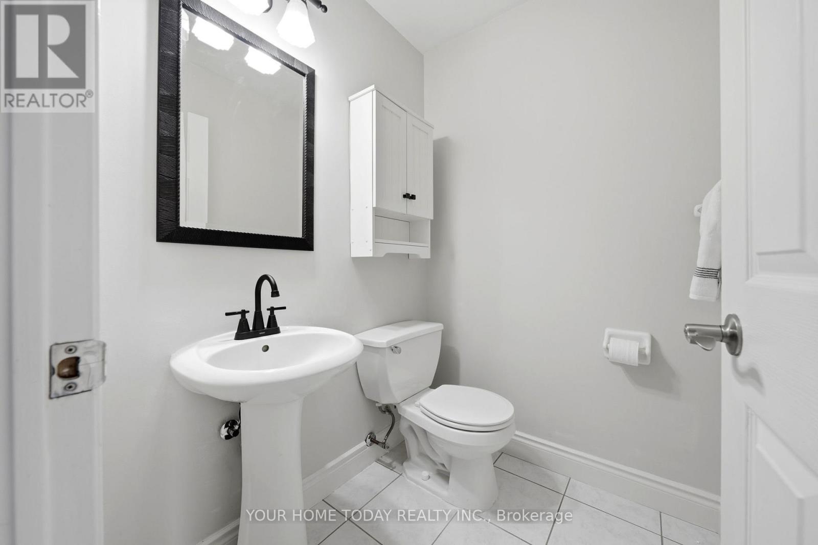 5 Curry Crescent, Halton Hills (Georgetown), Ontario  L7G 5L4 - Photo 15 - W13437266