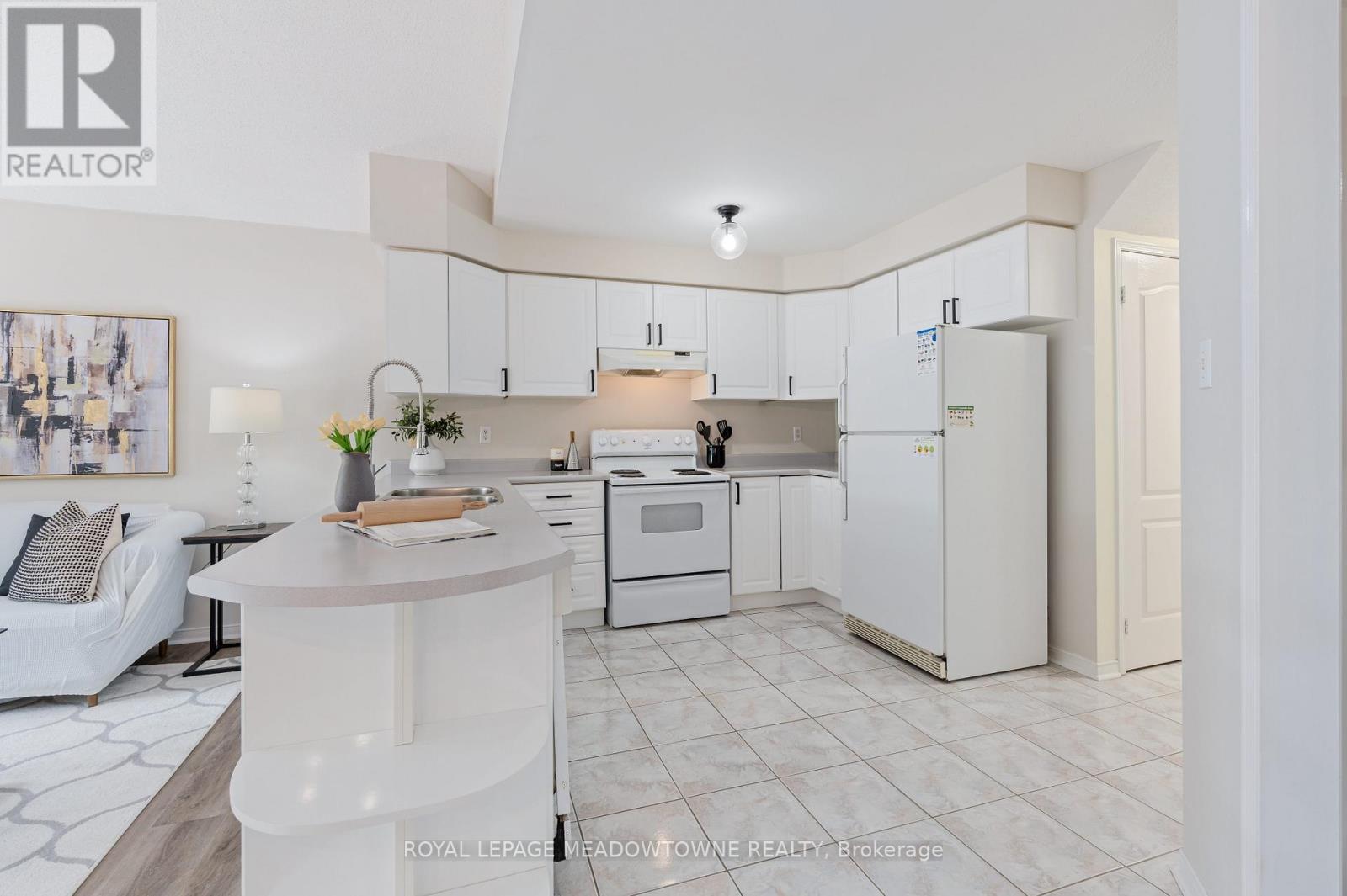 73 James Young Drive, Halton Hills (Georgetown), Ontario  L7G 5S5 - Photo 11 - W13439904