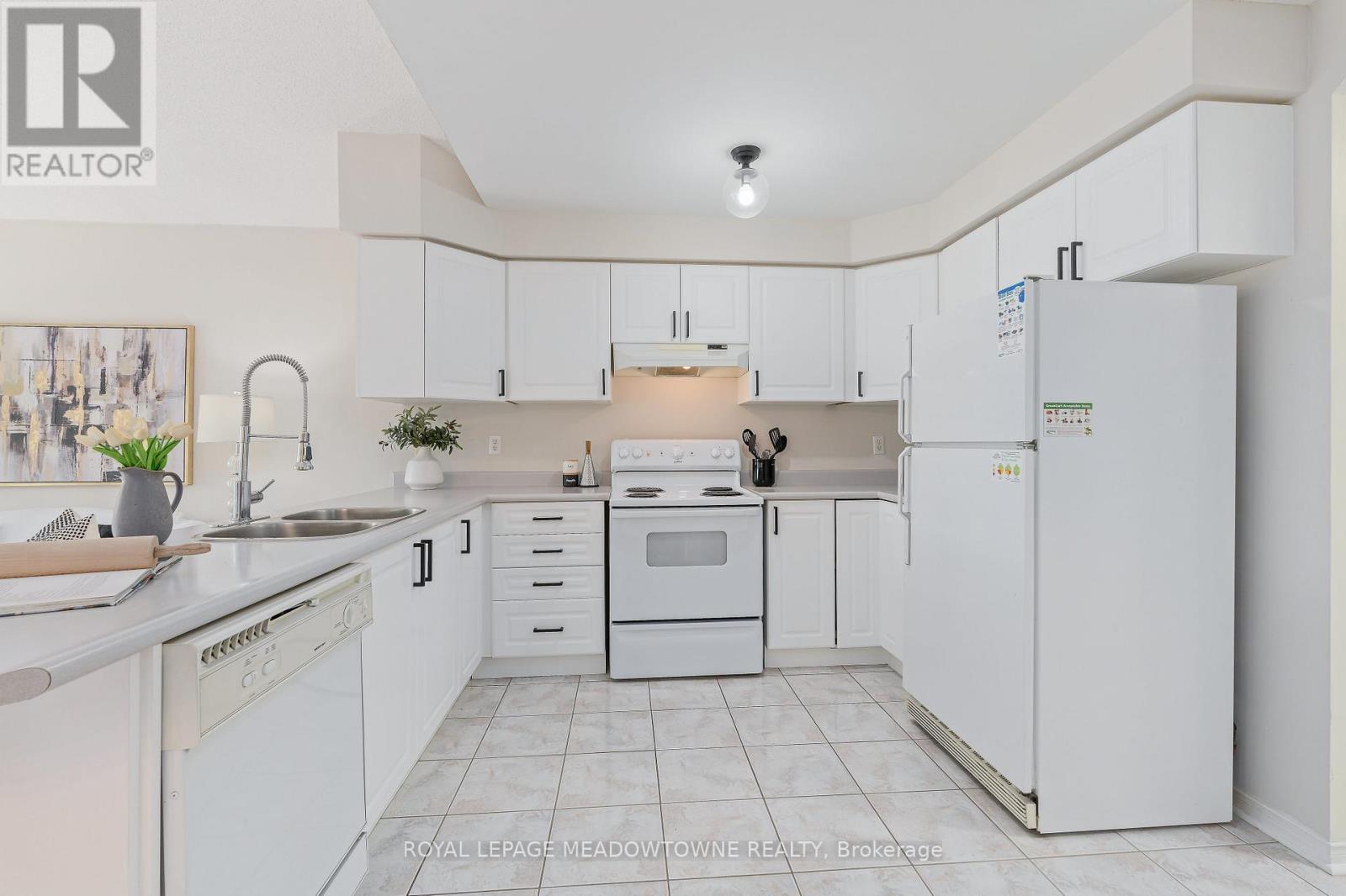 73 James Young Drive, Halton Hills (Georgetown), Ontario  L7G 5S5 - Photo 12 - W13439904