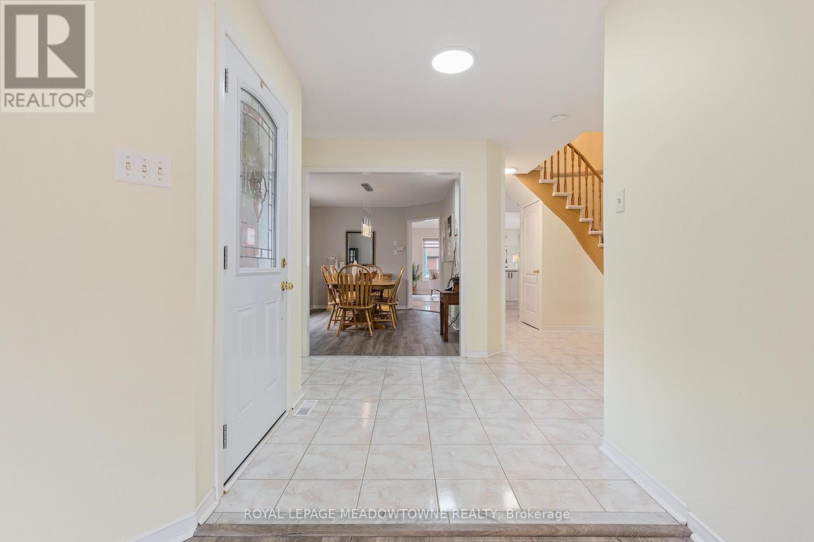 73 James Young Drive, Halton Hills (Georgetown), Ontario  L7G 5S5 - Photo 4 - W13439904