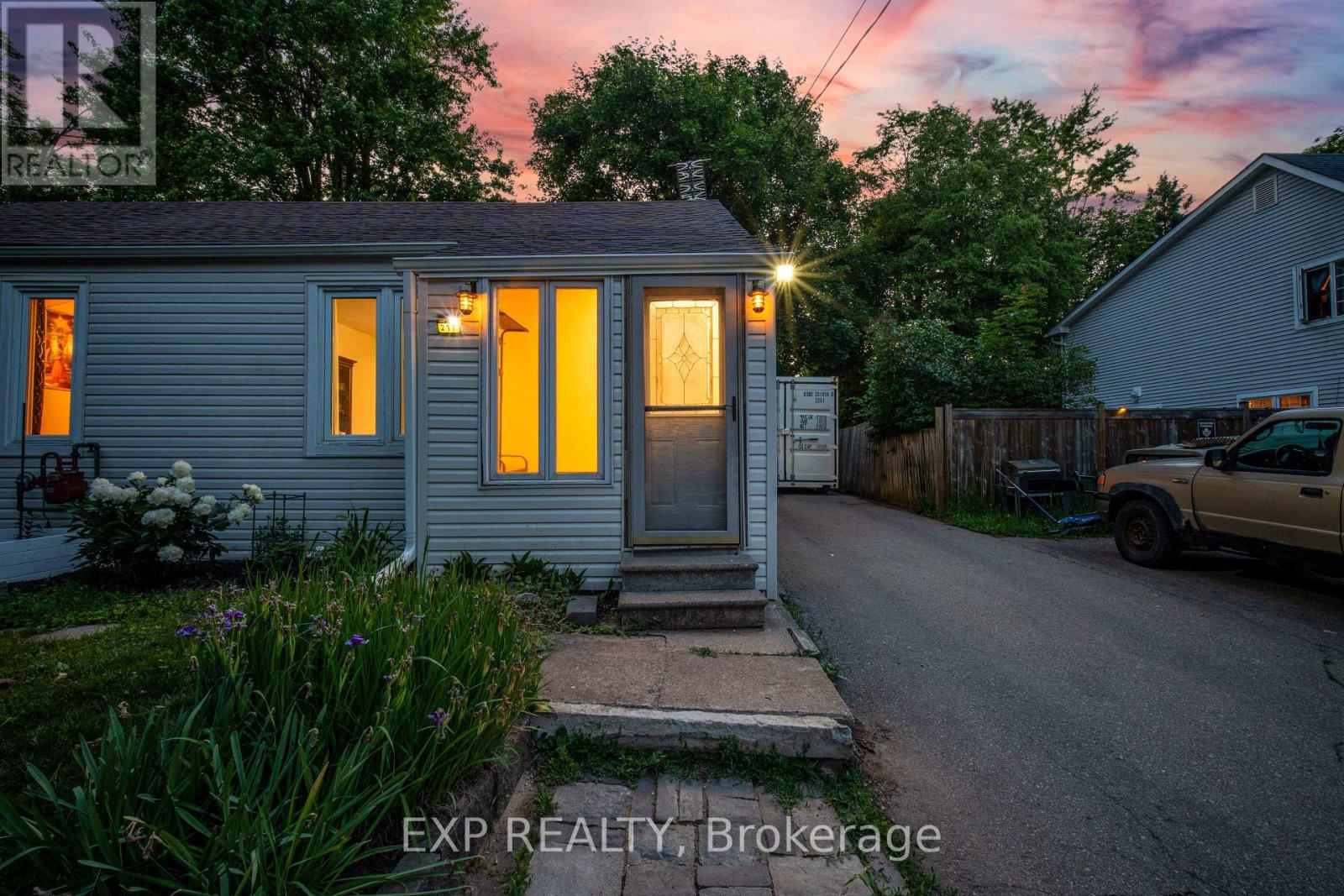 217 Mcdonald Boulevard, Halton Hills (Ac Acton), Ontario  L7J 1B2 - Photo 40 - W13440154