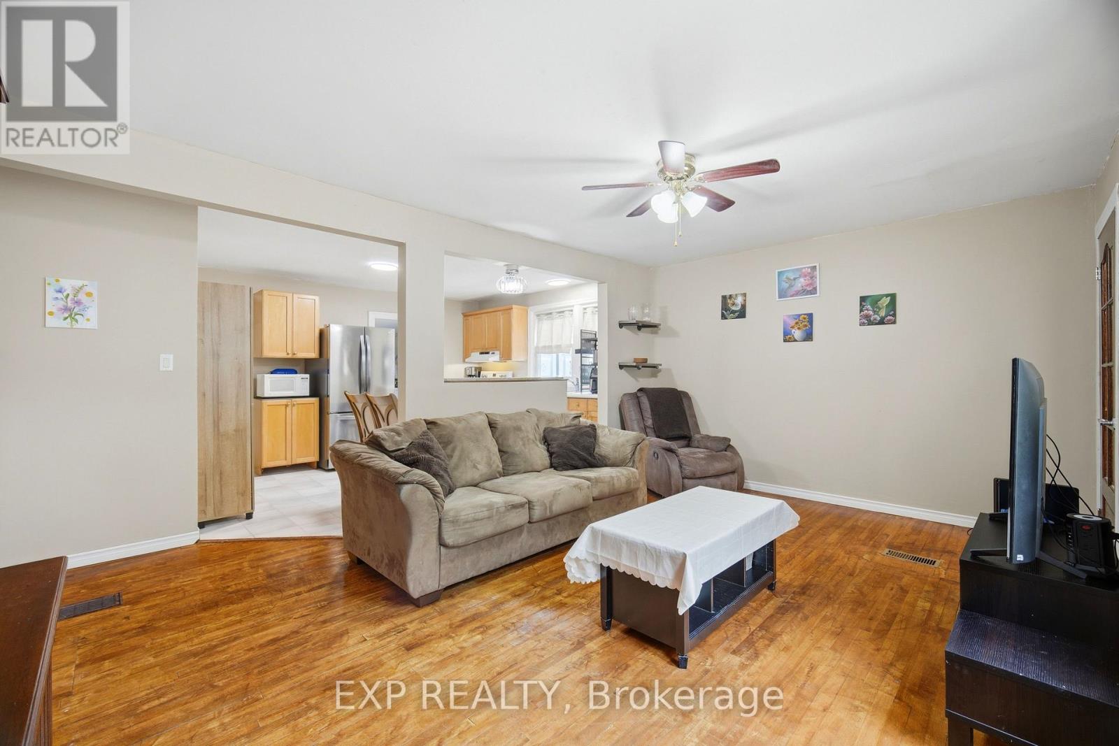 217 Mcdonald Boulevard, Halton Hills (Ac Acton), Ontario  L7J 1B2 - Photo 9 - W13440154