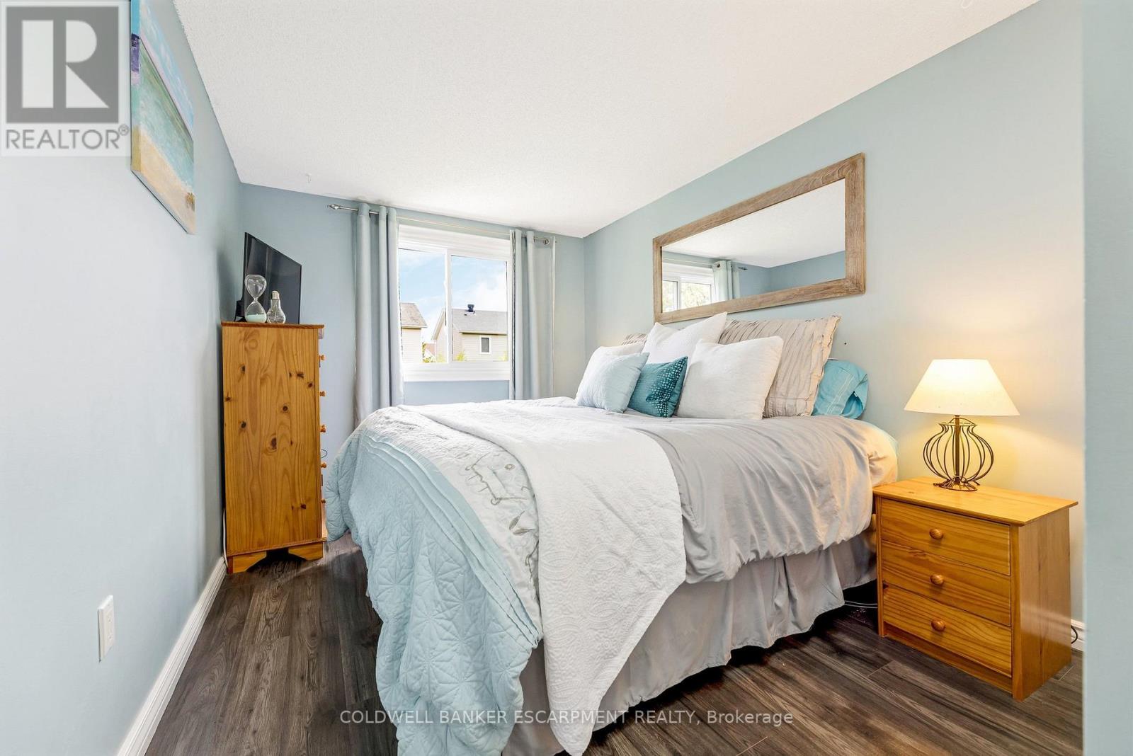 40 Danville Avenue, Halton Hills (Ac Acton), Ontario  L7J 2W5 - Photo 14 - W13440872