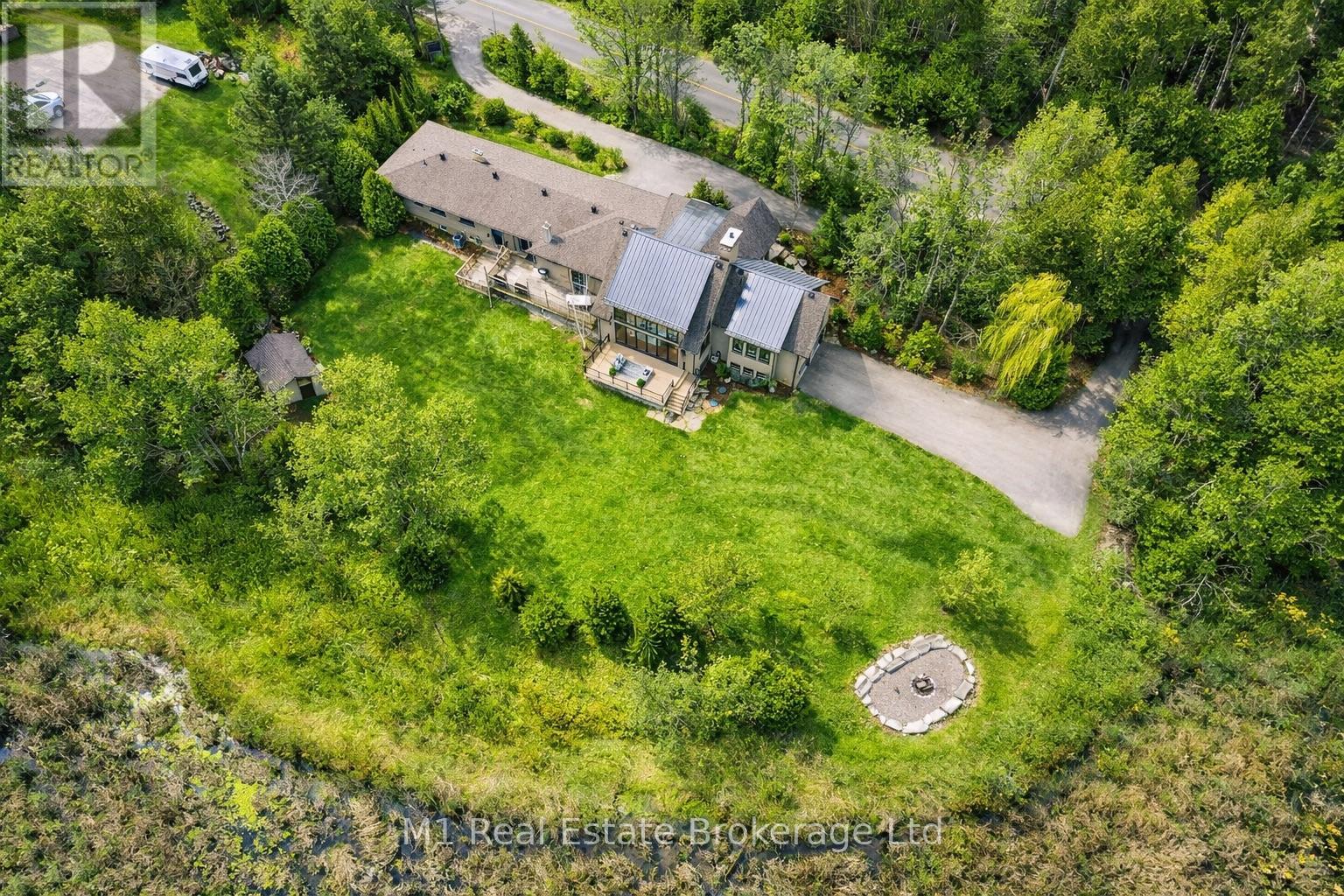 13569 Dublin Line, Halton Hills (Rural Halton Hills), Ontario  L7J 2L7 - Photo 1 - W13441136