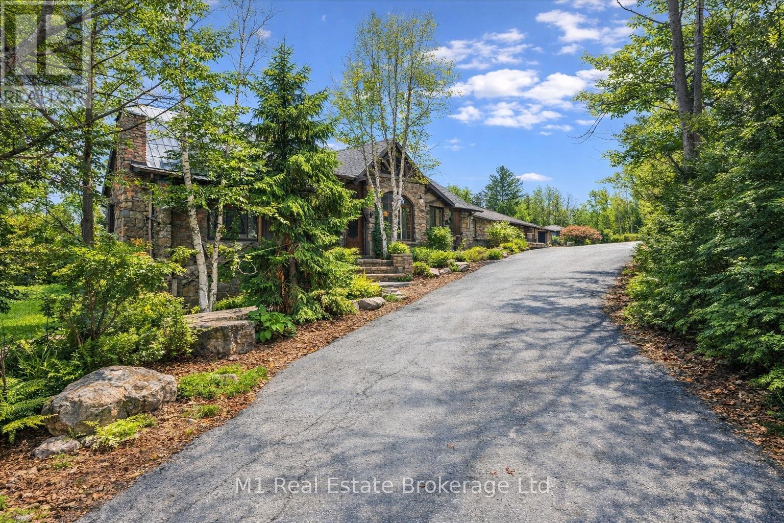 13569 Dublin Line, Halton Hills (Rural Halton Hills), Ontario  L7J 2L7 - Photo 4 - W13441136