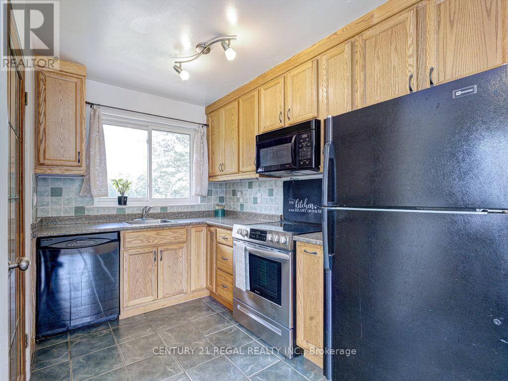 122 Longfield Road, Halton Hills (Ac Acton), Ontario  L7J 2K4 - Photo 7 - W13443936