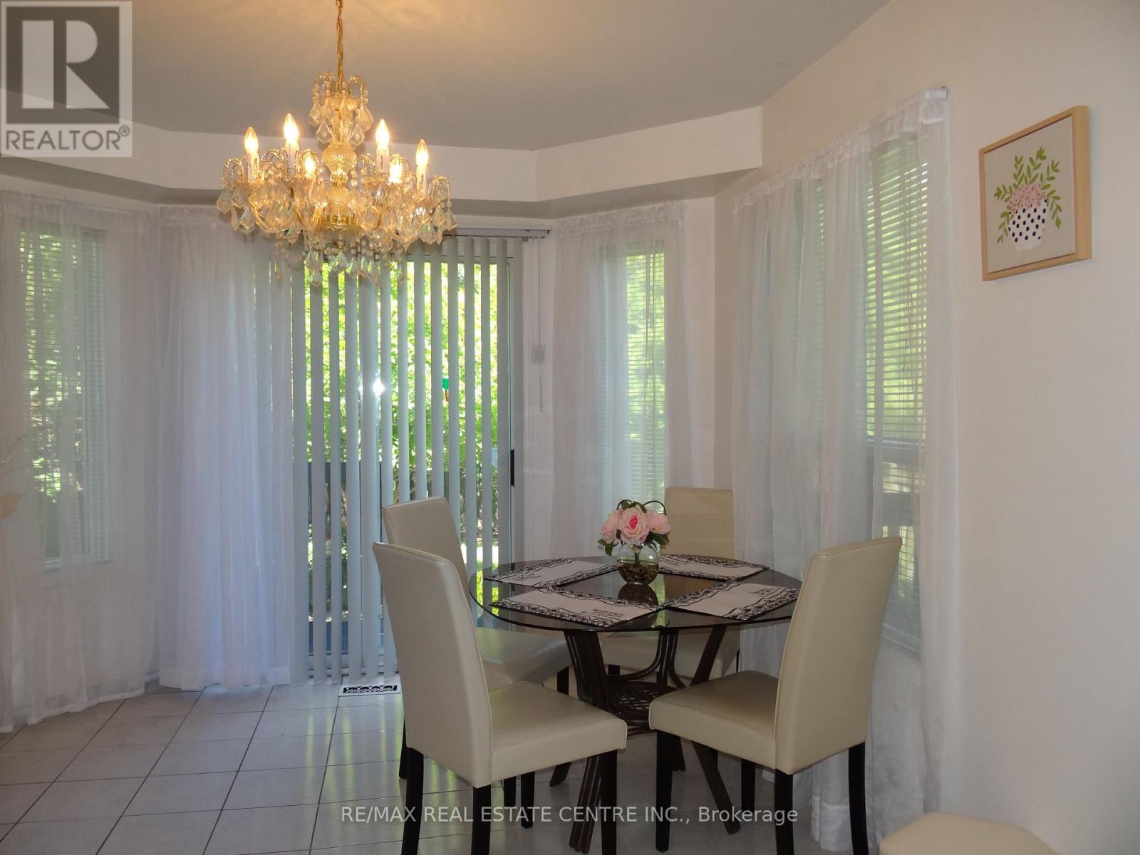 42 Davis Crescent, Halton Hills (Georgetown), Ontario  L7G 5P5 - Photo 8 - W13451690