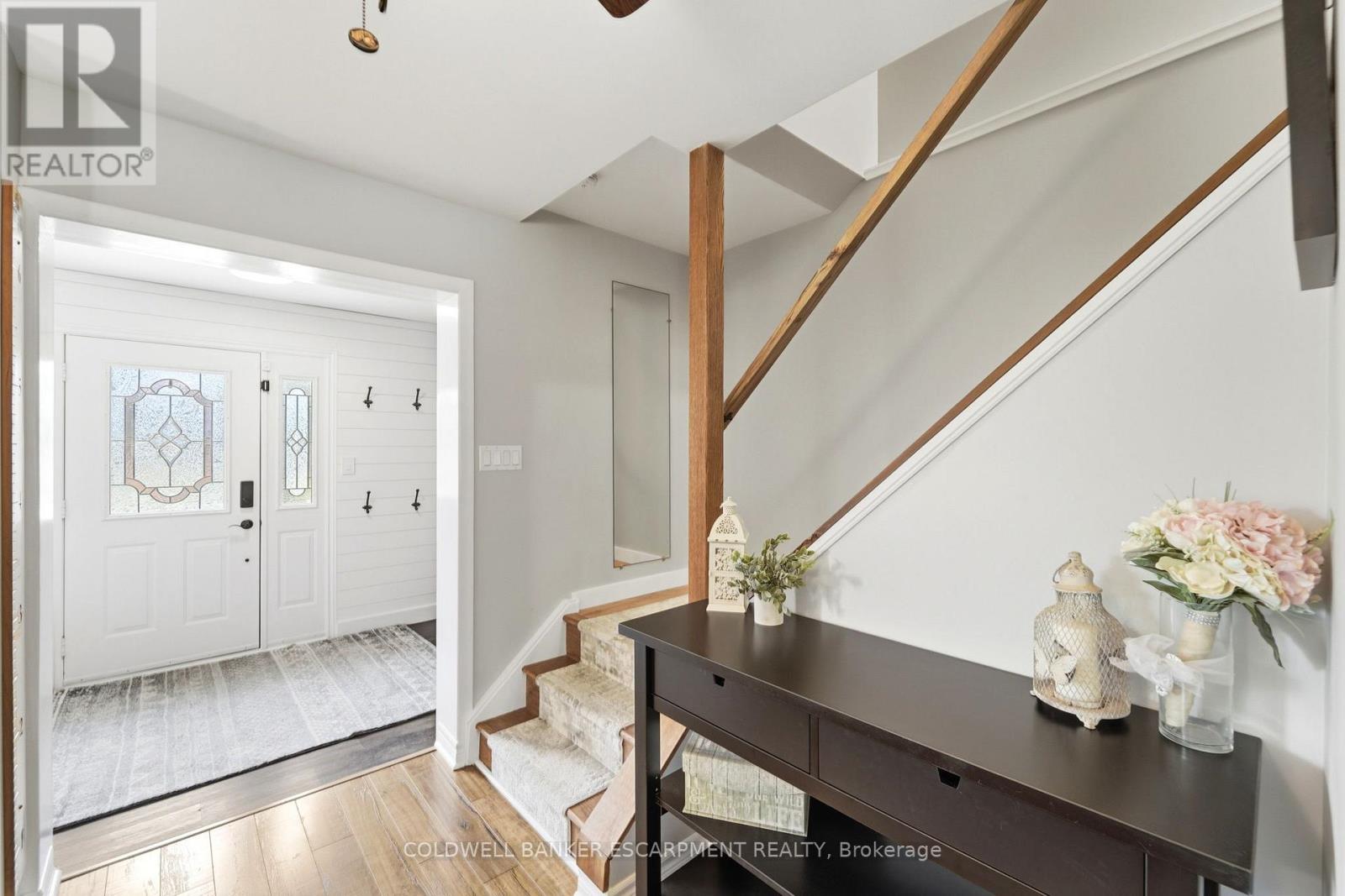 257 Kingham Road, Halton Hills (Ac Acton), Ontario  L7J 2T3 - Photo 9 - W13451848