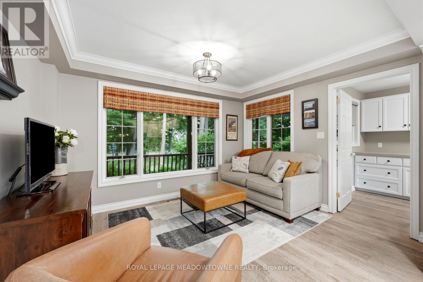 9802 Fifth Line, Halton Hills (Rural Halton Hills), Ontario  L7G 4S6 - Photo 11 - W13452474