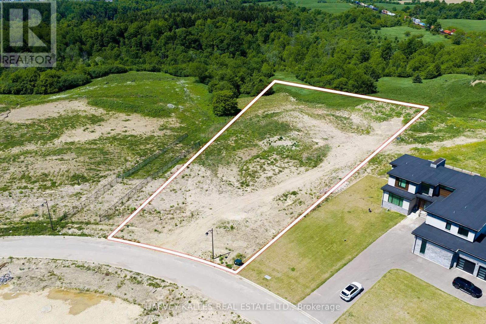 24 Sugarbush Court, Halton Hills (Rural Halton Hills), Ontario  L7G 4S7 - Photo 13 - W13455350