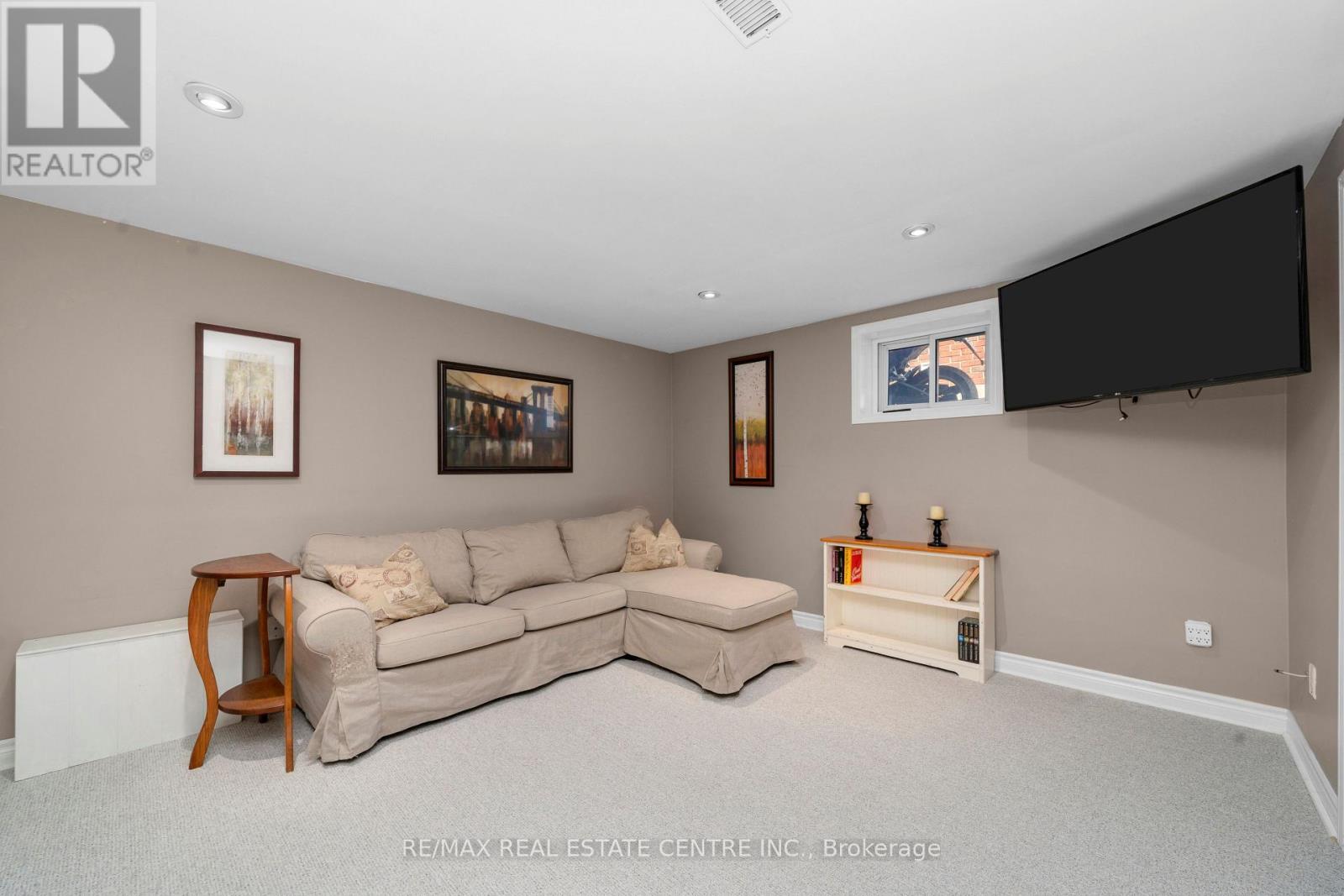 2 Bard Lane, Halton Hills (Georgetown), Ontario  L7G 2M7 - Photo 11 - W13455648