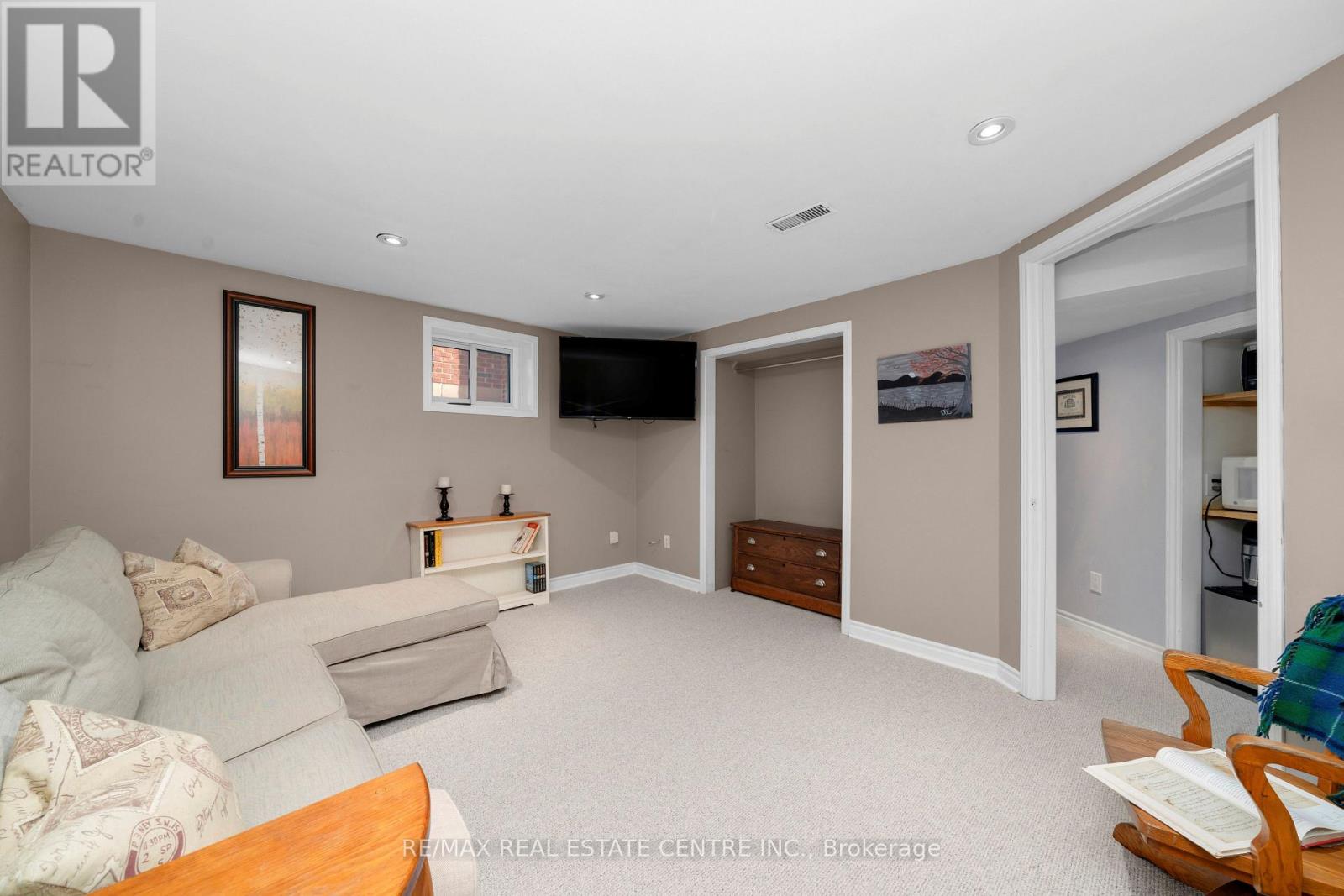 2 Bard Lane, Halton Hills (Georgetown), Ontario  L7G 2M7 - Photo 12 - W13455648