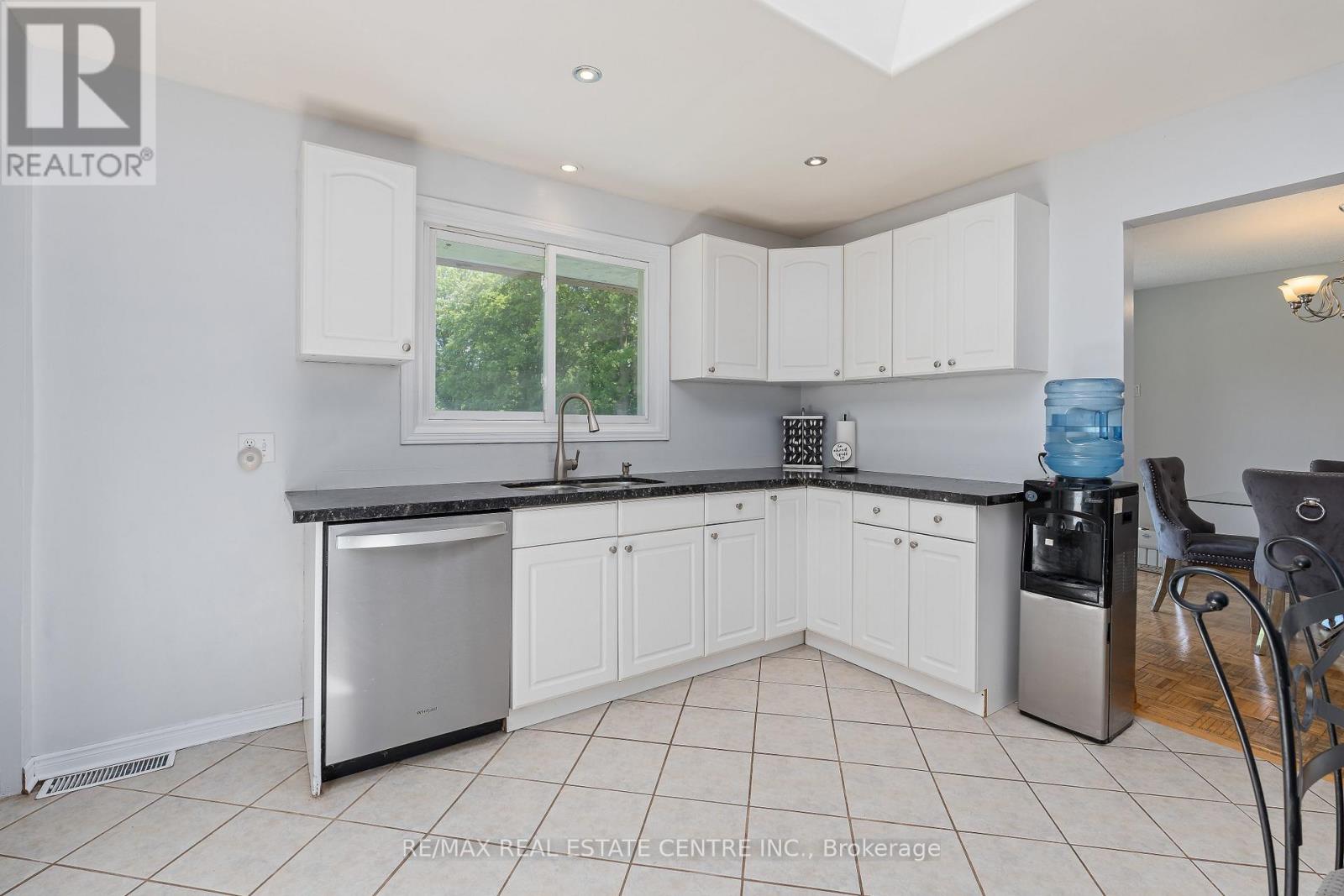 9409 Eighth Line, Halton Hills (Rural Halton Hills), Ontario  L7G 4S5 - Photo 16 - W13457218