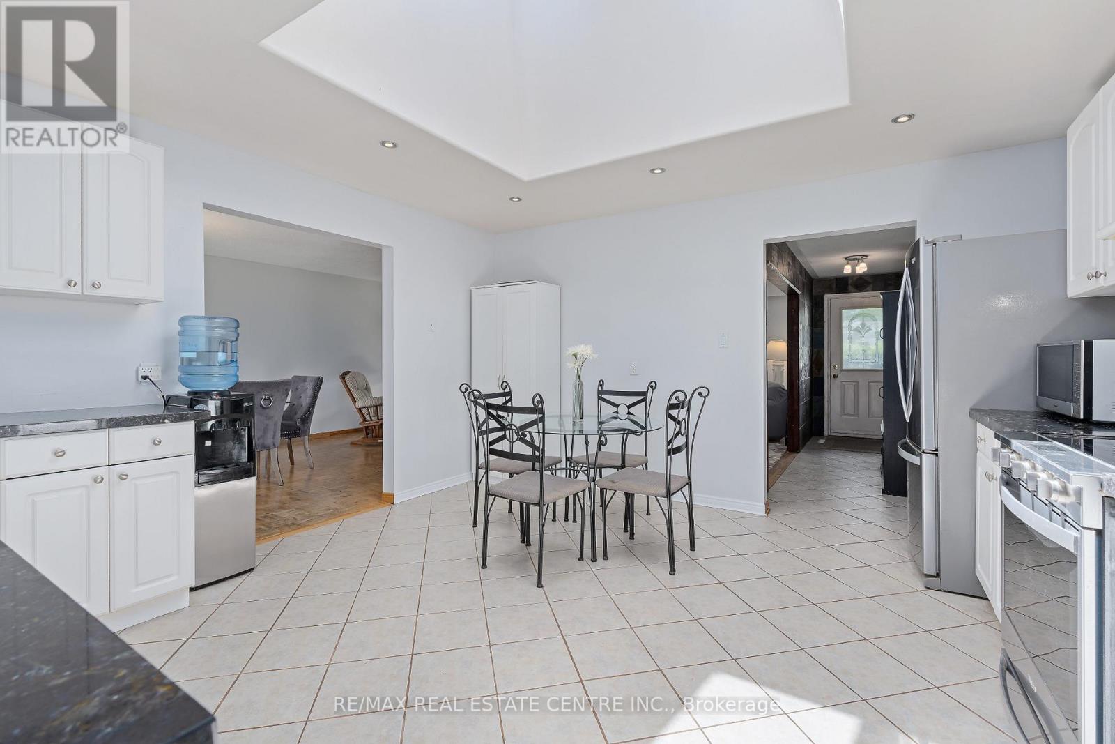9409 Eighth Line, Halton Hills (Rural Halton Hills), Ontario  L7G 4S5 - Photo 18 - W13457218