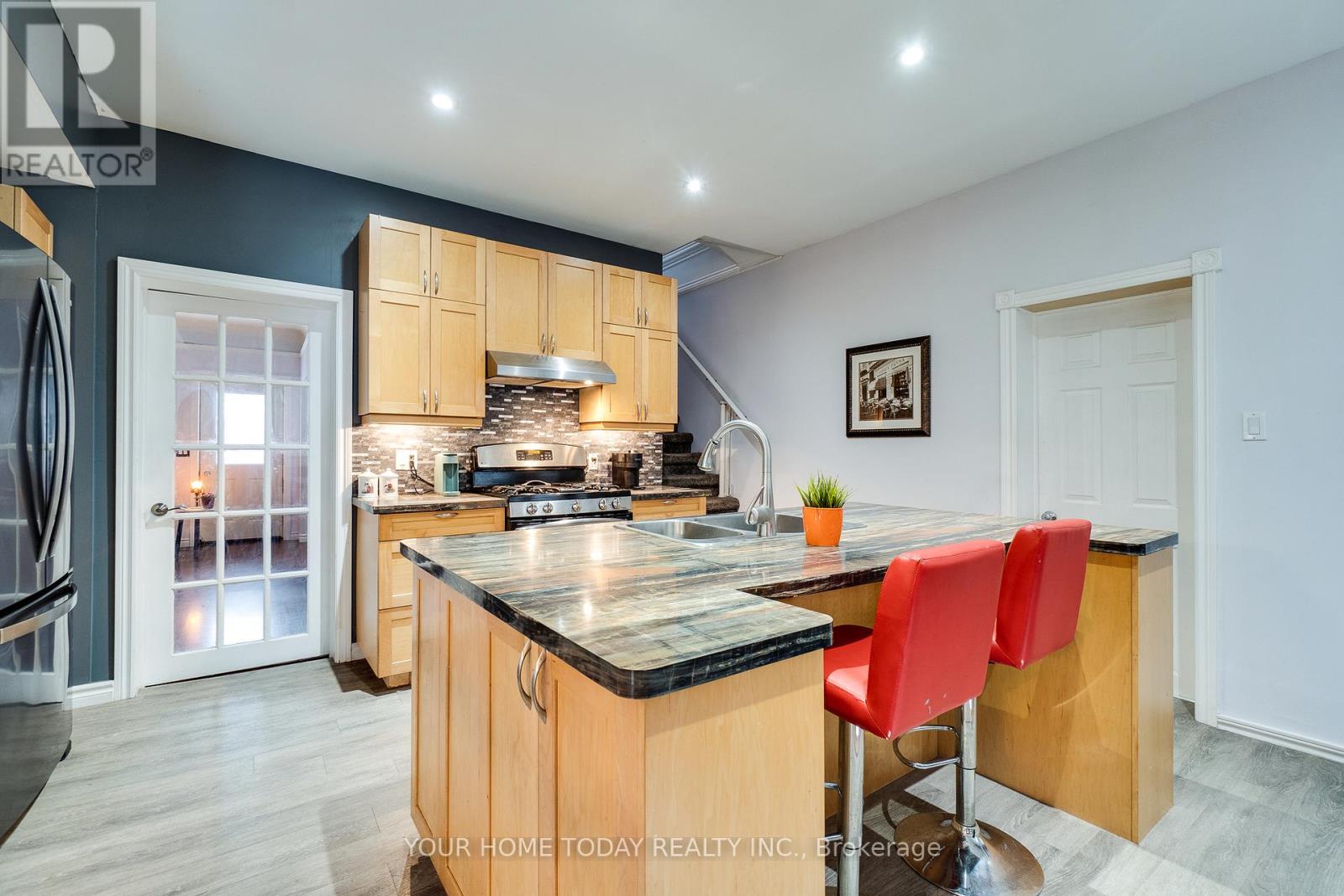 10 Knox Street, Halton Hills (Ac Acton), Ontario  L7J 1C7 - Photo 14 - W13457710
