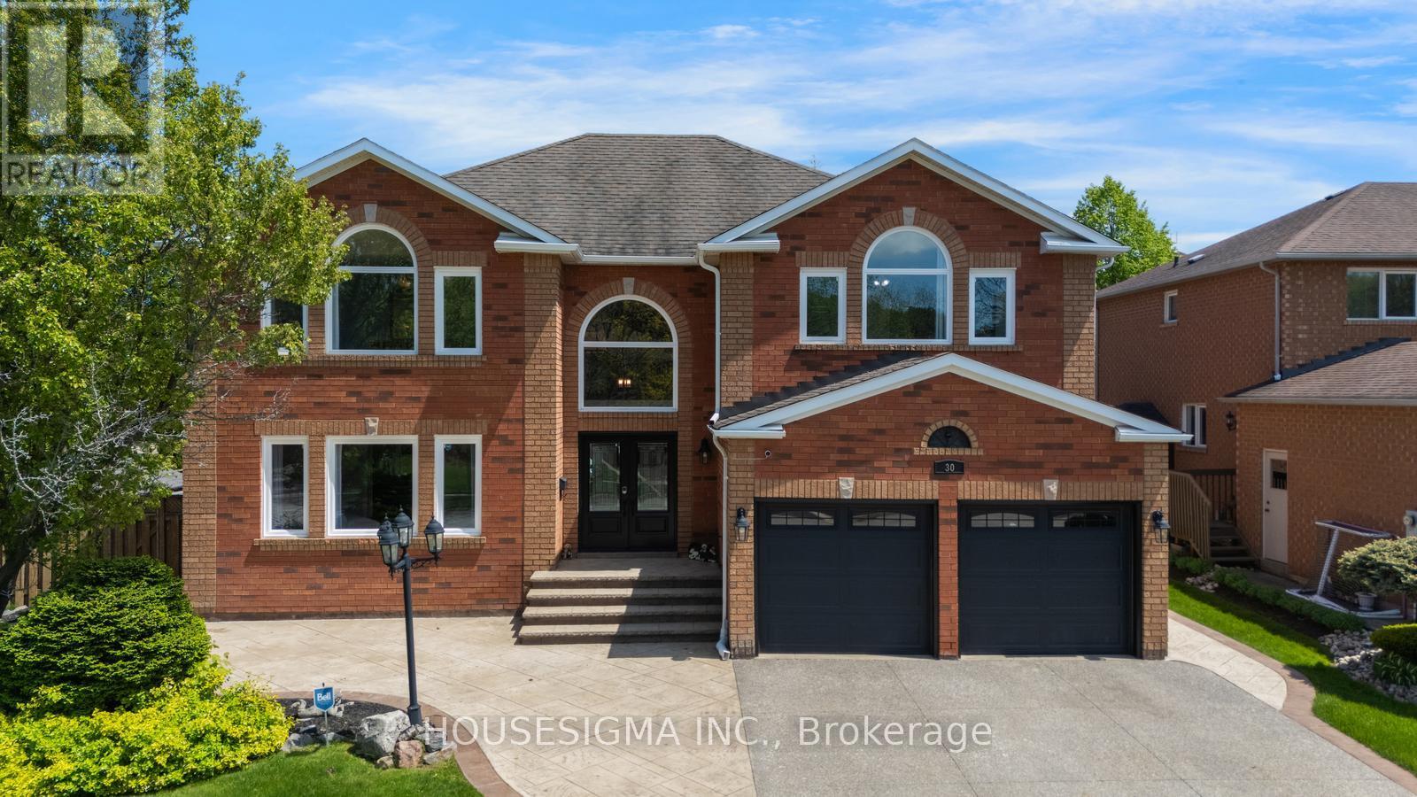 30 Gooderham Drive, Halton Hills (Georgetown), Ontario  L7G 5R6 - Photo 3 - W13458012