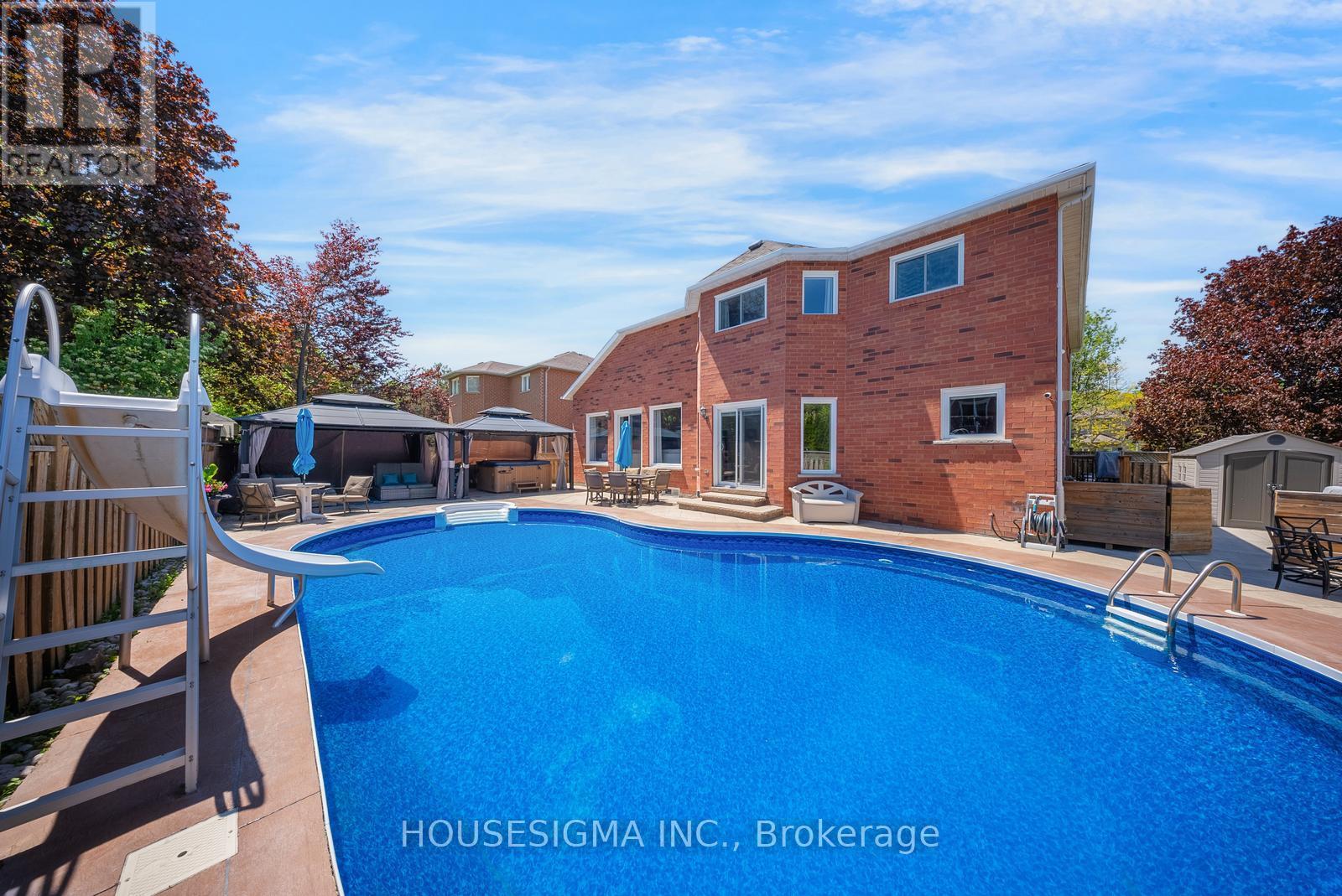 30 Gooderham Drive, Halton Hills (Georgetown), Ontario  L7G 5R6 - Photo 4 - W13458012