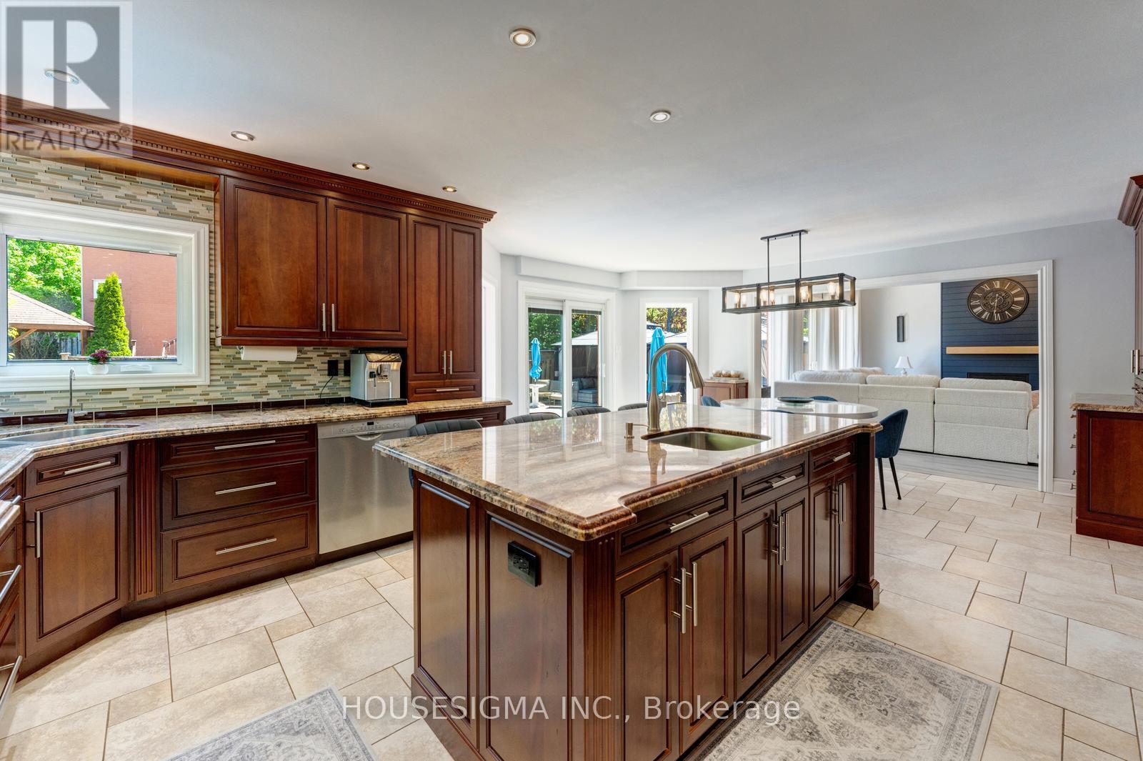 30 Gooderham Drive, Halton Hills (Georgetown), Ontario  L7G 5R6 - Photo 9 - W13458012