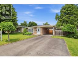 <div class="price">$999,000</div> 30 Irwin Crescent, Halton Hills (Georgetown)<br><div style="margin-bottom:8px;"><small>Union Capital Realty</small></div><div class='bed_bath'>3 Bed | 2 Bath</div>
