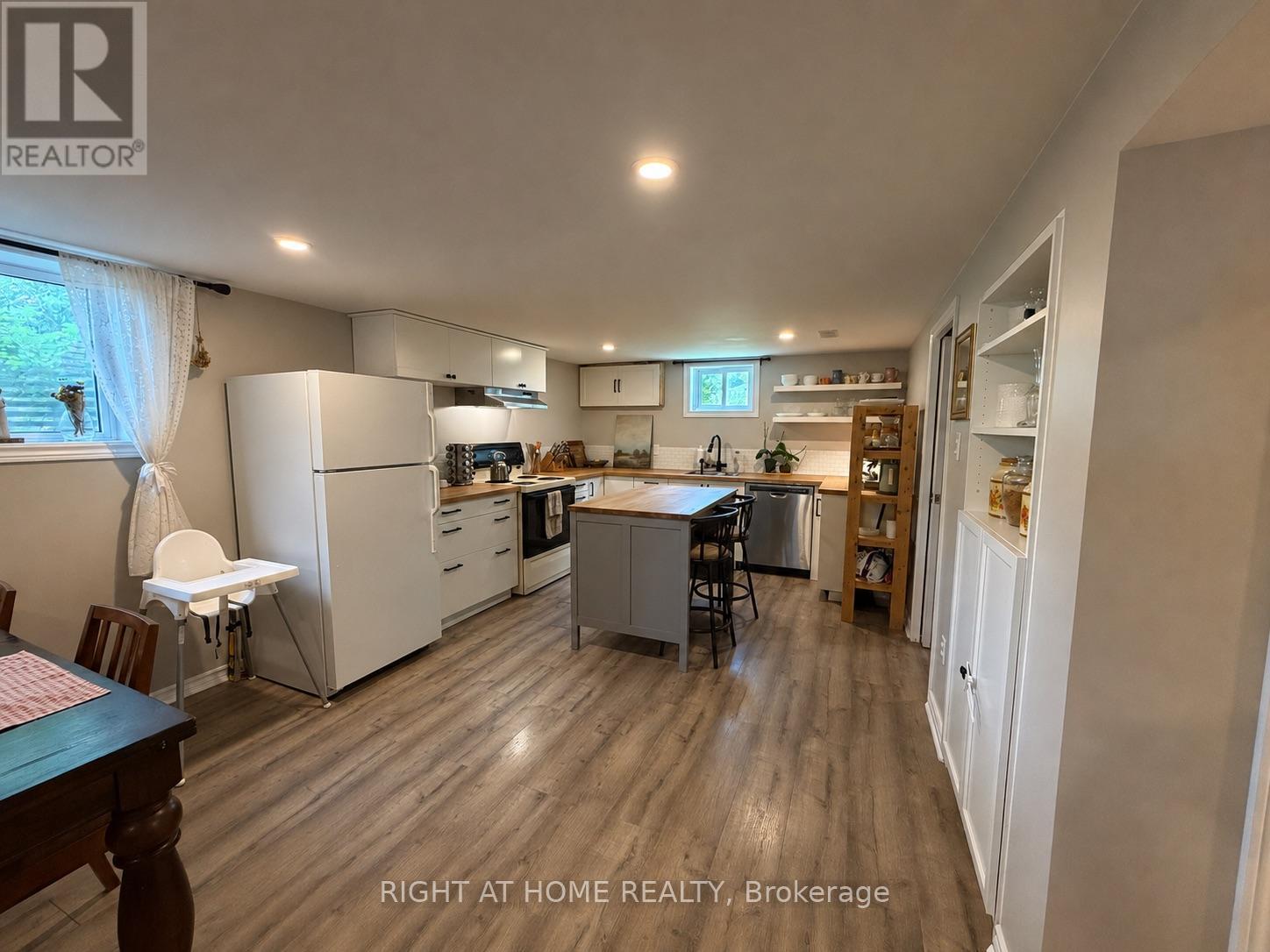 Bsmt - 48 Langstone Crescent, Halton Hills (Georgetown), Ontario  L7G 4N3 - Photo 2 - W13459468