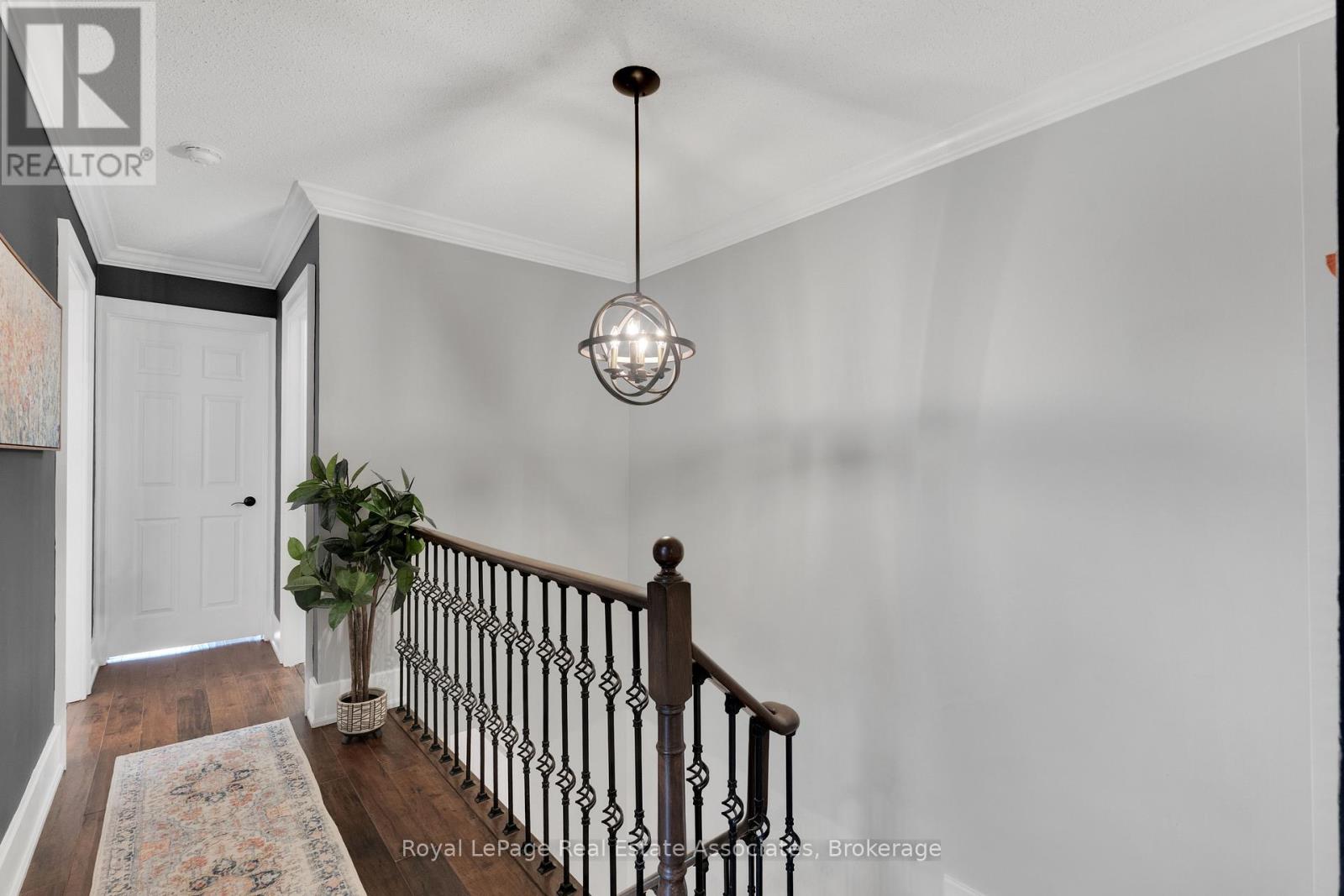 34 Standish Street, Halton Hills (Georgetown), Ontario  L7G 5V7 - Photo 13 - W13459888