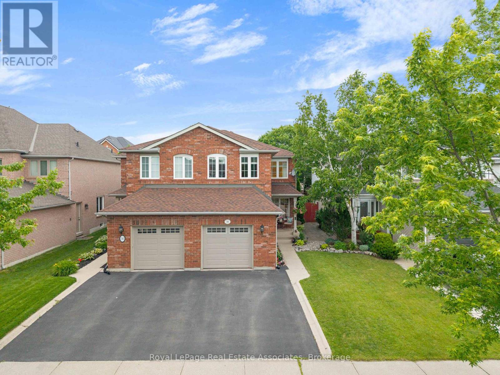34 Standish Street, Halton Hills (Georgetown), Ontario  L7G 5V7 - Photo 3 - W13459888