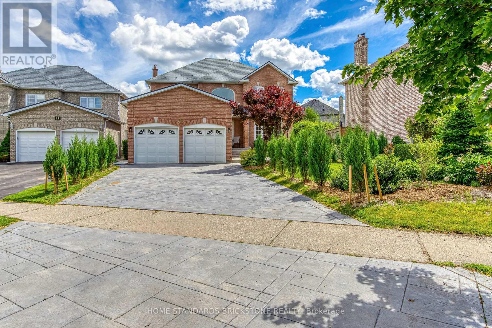 15 Samuel Crescent, Halton Hills (Georgetown), Ontario  L7G 5J2 - Photo 2 - W13460048