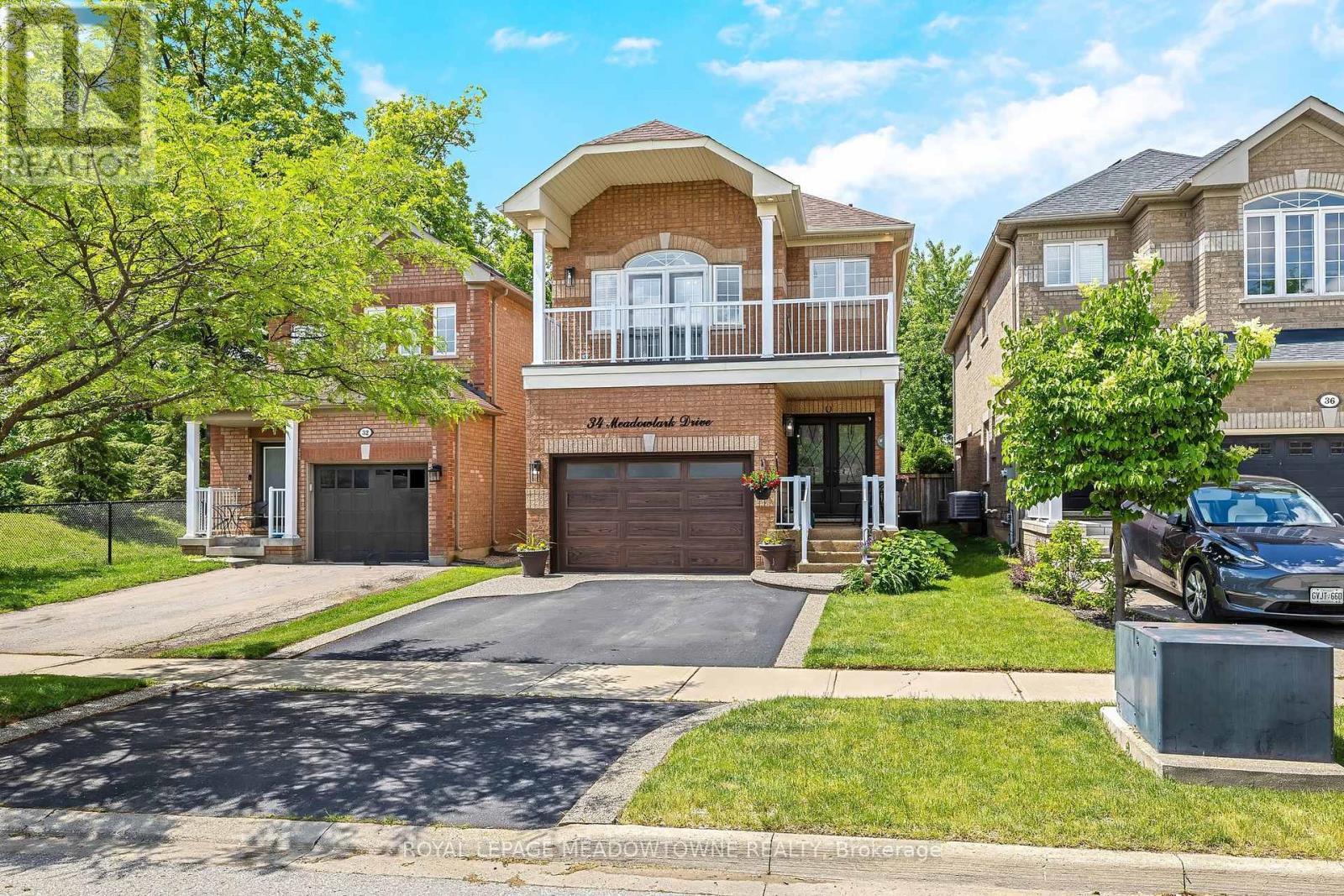 34 Meadowlark Drive, Halton Hills (Georgetown), Ontario  L7G 6N2 - Photo 1 - W13461080