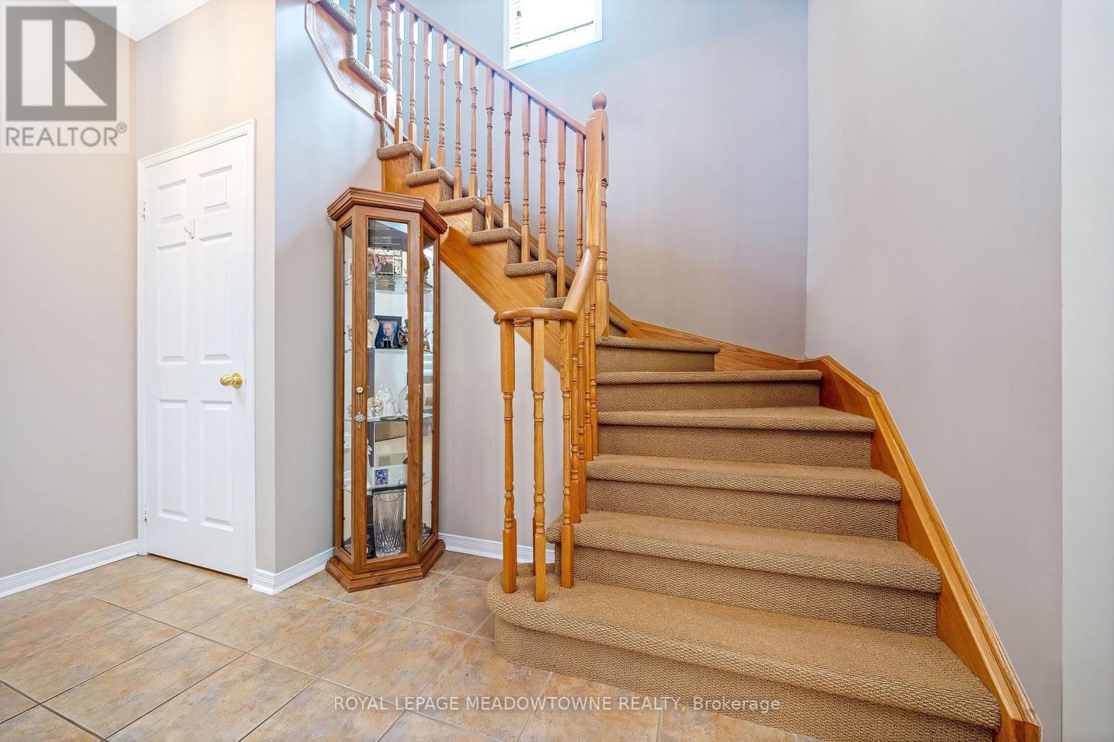 34 Meadowlark Drive, Halton Hills (Georgetown), Ontario  L7G 6N2 - Photo 18 - W13461080