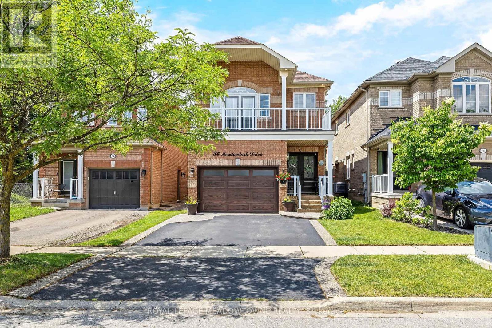 34 Meadowlark Drive, Halton Hills (Georgetown), Ontario  L7G 6N2 - Photo 2 - W13461080