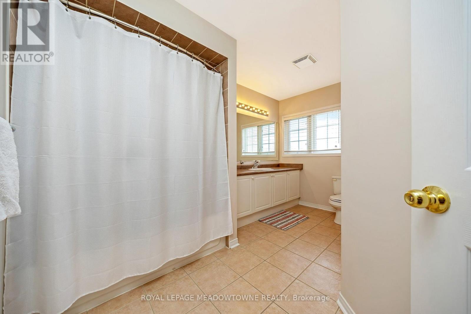 34 Meadowlark Drive, Halton Hills (Georgetown), Ontario  L7G 6N2 - Photo 30 - W13461080
