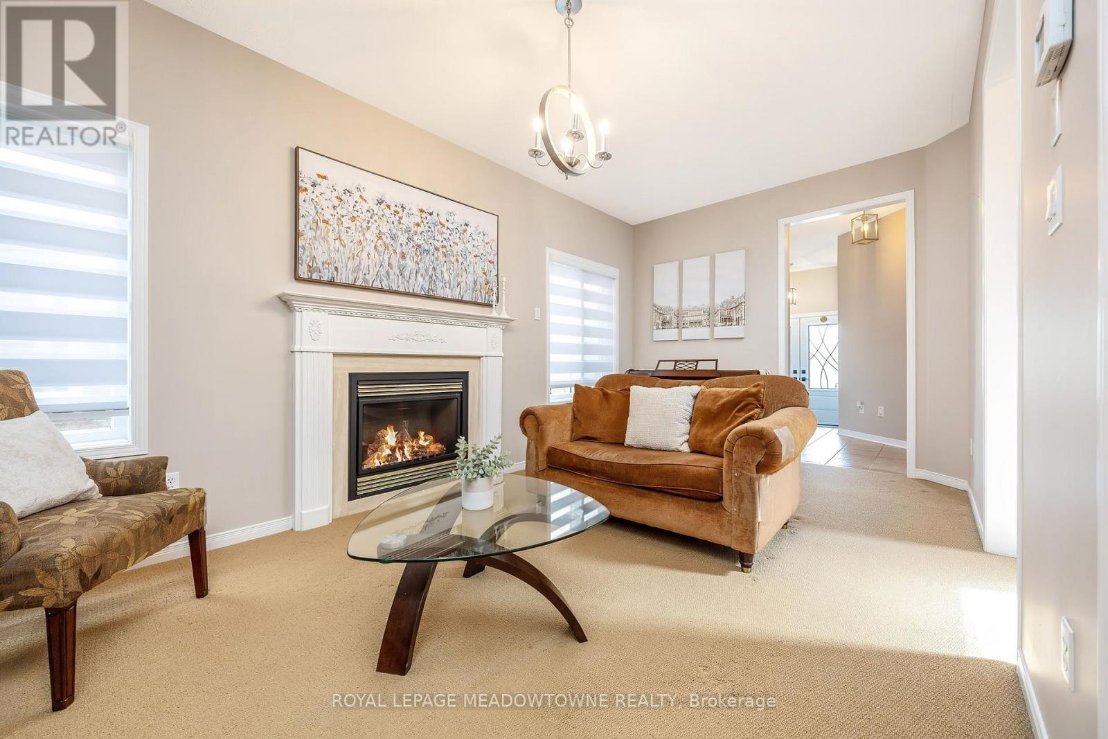 34 Meadowlark Drive, Halton Hills (Georgetown), Ontario  L7G 6N2 - Photo 6 - W13461080