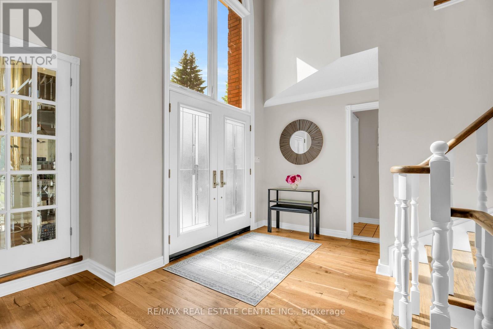 20 Shortill Road, Halton Hills (Rural Halton Hills), Ontario  L7G 4S4 - Photo 7 - W13461258