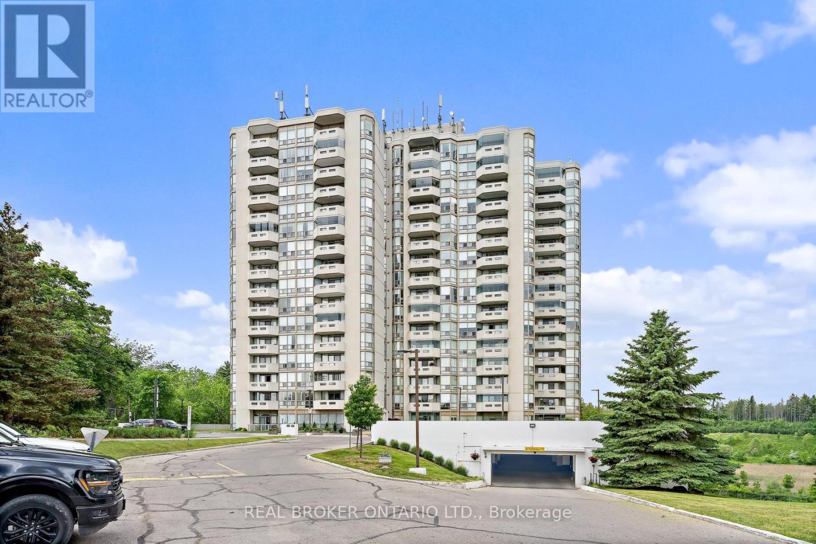 705 - 20 Mcfarlane Drive, Halton Hills (Georgetown), Ontario  L7G 5J8 - Photo 1 - W13462782