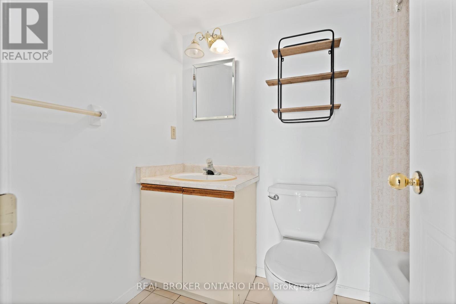 705 - 20 Mcfarlane Drive, Halton Hills (Georgetown), Ontario  L7G 5J8 - Photo 10 - W13462782