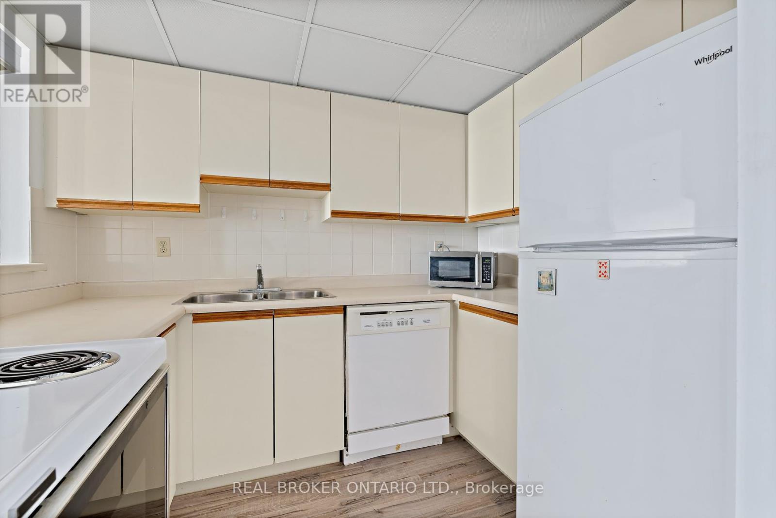 705 - 20 Mcfarlane Drive, Halton Hills (Georgetown), Ontario  L7G 5J8 - Photo 9 - W13462782