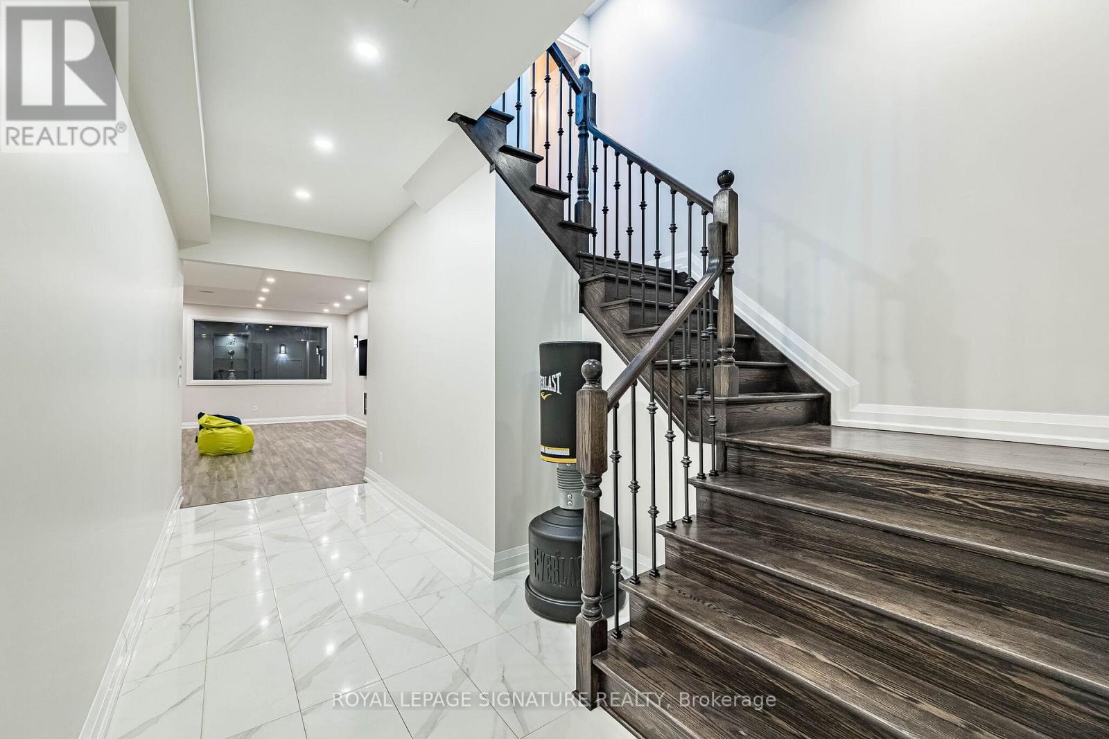 24 Foxtail Court, Halton Hills (Georgetown), Ontario  L7G 6N7 - Photo 36 - W13463322