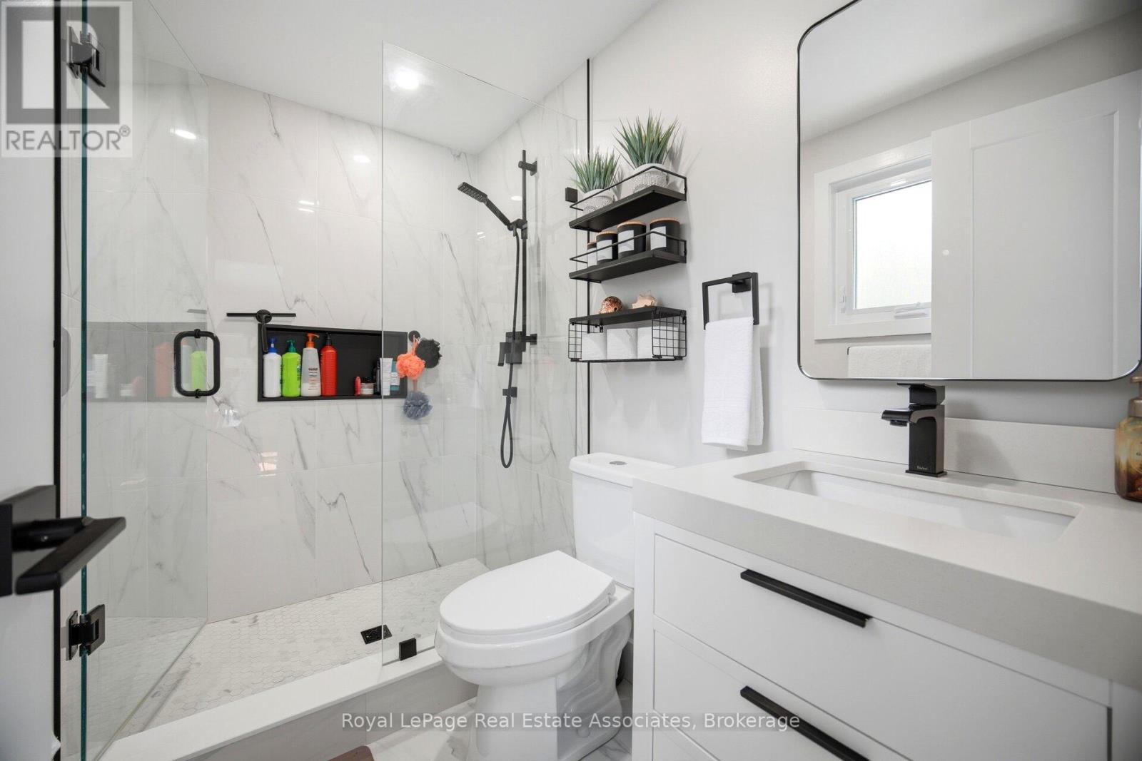 45 Cleaveholm Drive, Halton Hills (Georgetown), Ontario  L7G 3E3 - Photo 21 - W13463366