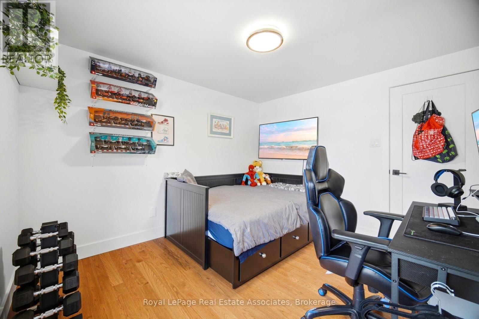 45 Cleaveholm Drive, Halton Hills (Georgetown), Ontario  L7G 3E3 - Photo 25 - W13463366