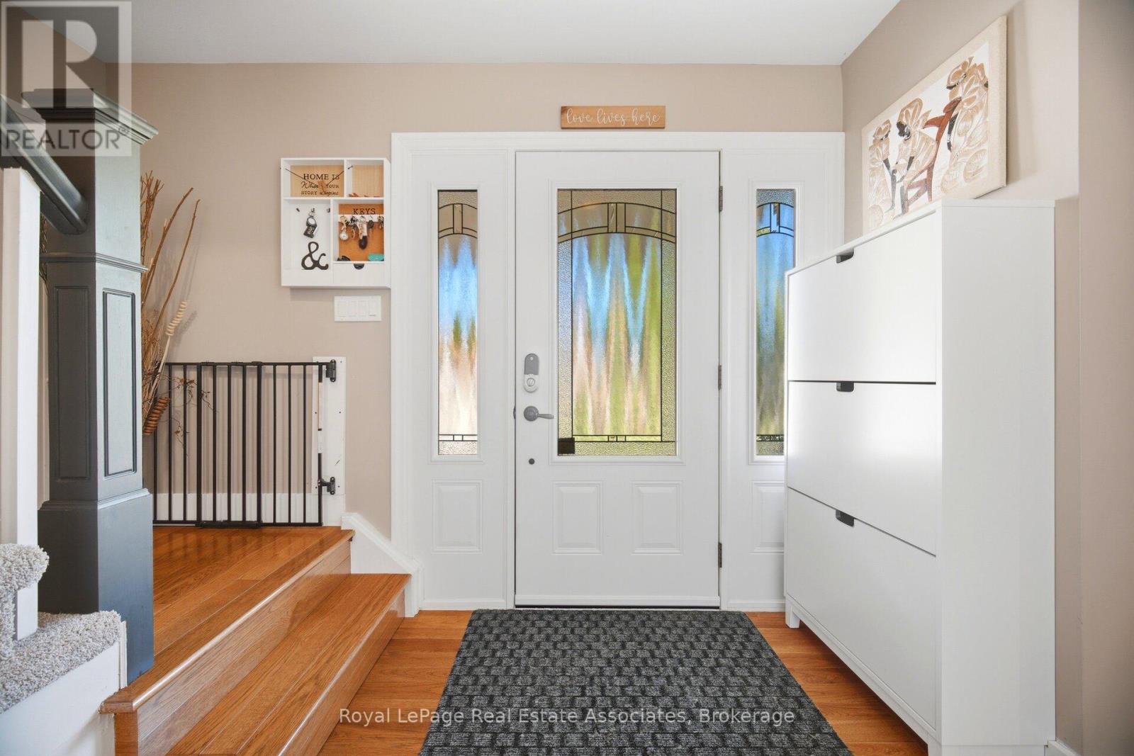 45 Cleaveholm Drive, Halton Hills (Georgetown), Ontario  L7G 3E3 - Photo 5 - W13463366