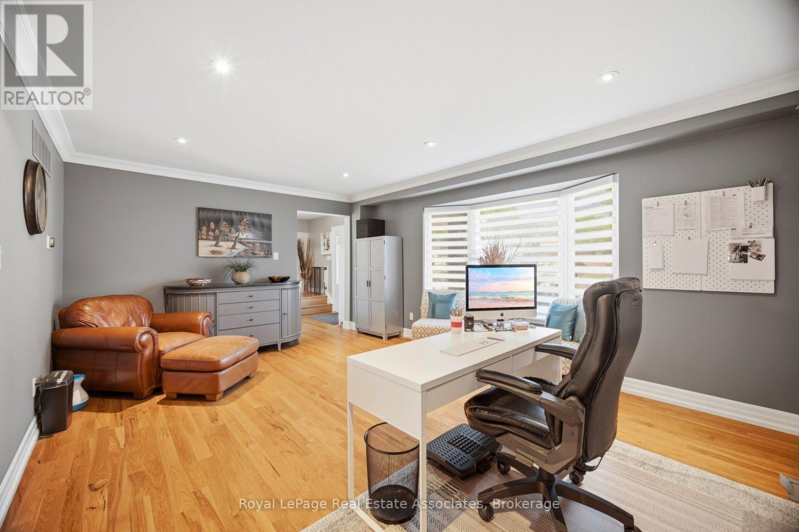 45 Cleaveholm Drive, Halton Hills (Georgetown), Ontario  L7G 3E3 - Photo 8 - W13463366