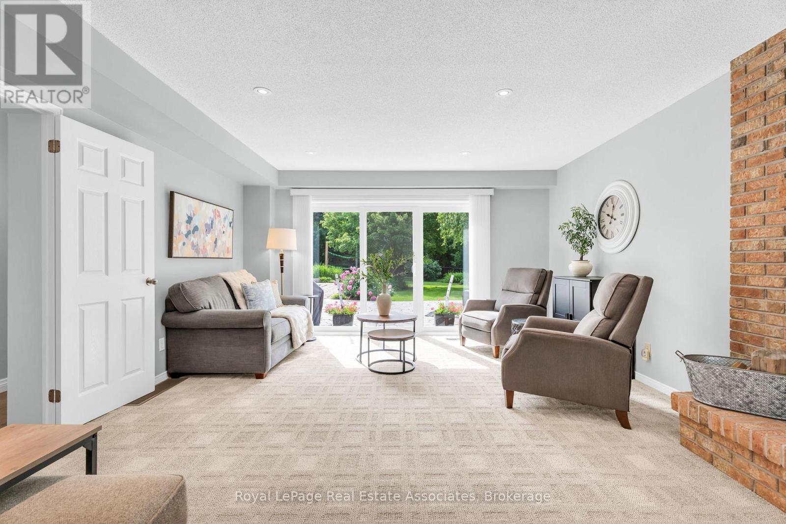 182 Rexway Drive, Halton Hills (Georgetown), Ontario  L7G 1S3 - Photo 16 - W13466246