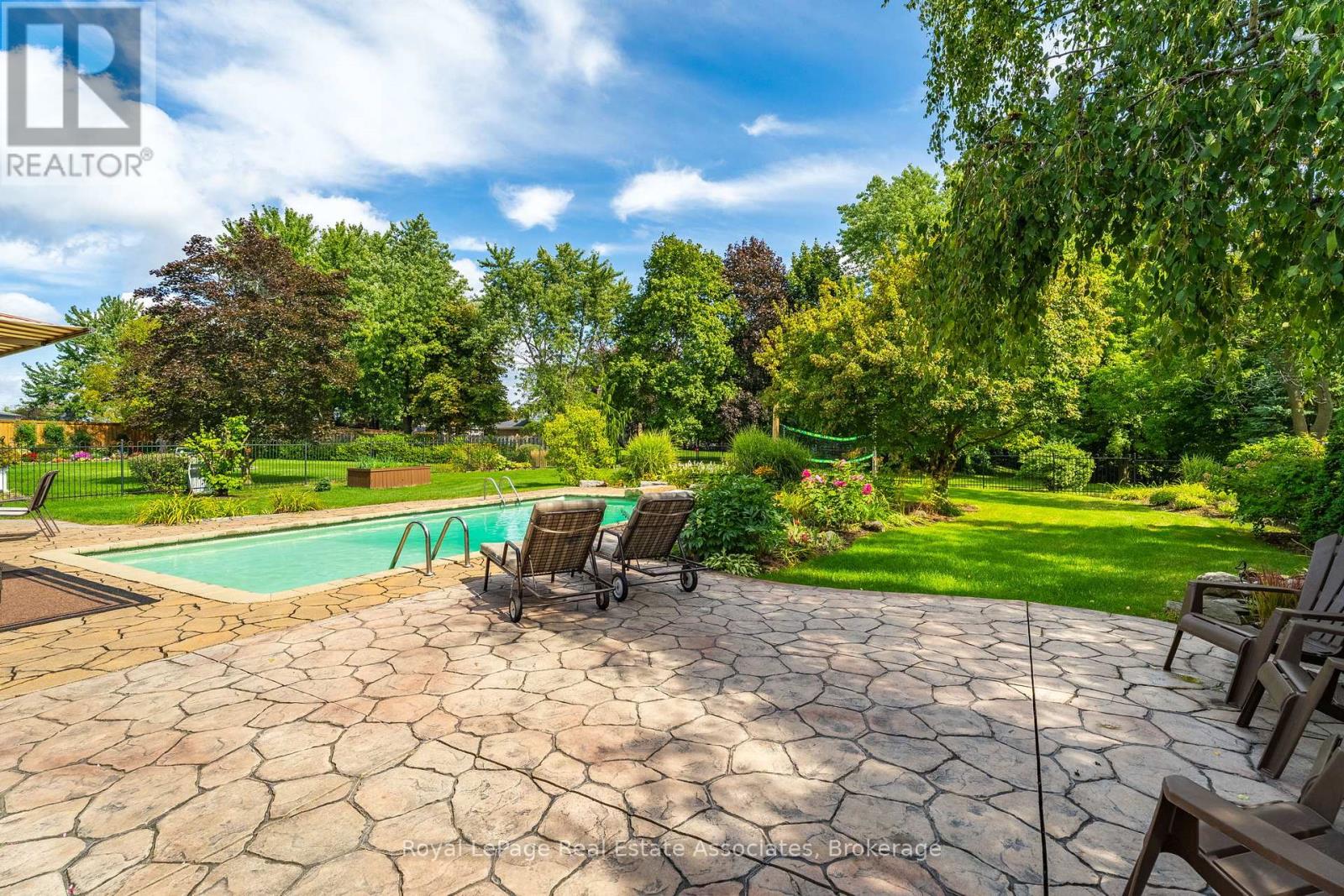 182 Rexway Drive, Halton Hills (Georgetown), Ontario  L7G 1S3 - Photo 44 - W13466246